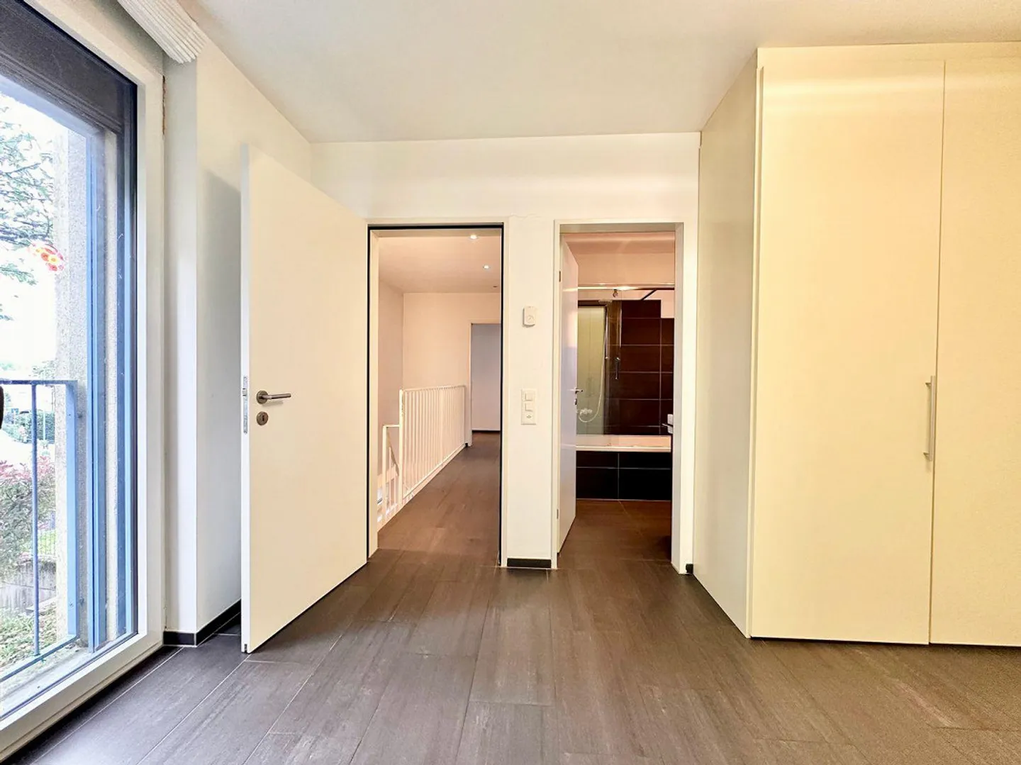 Independent Villa with Energy Efficiency and Private Garden – Quiet Residential Area near Lugano - Photo 22 of 30