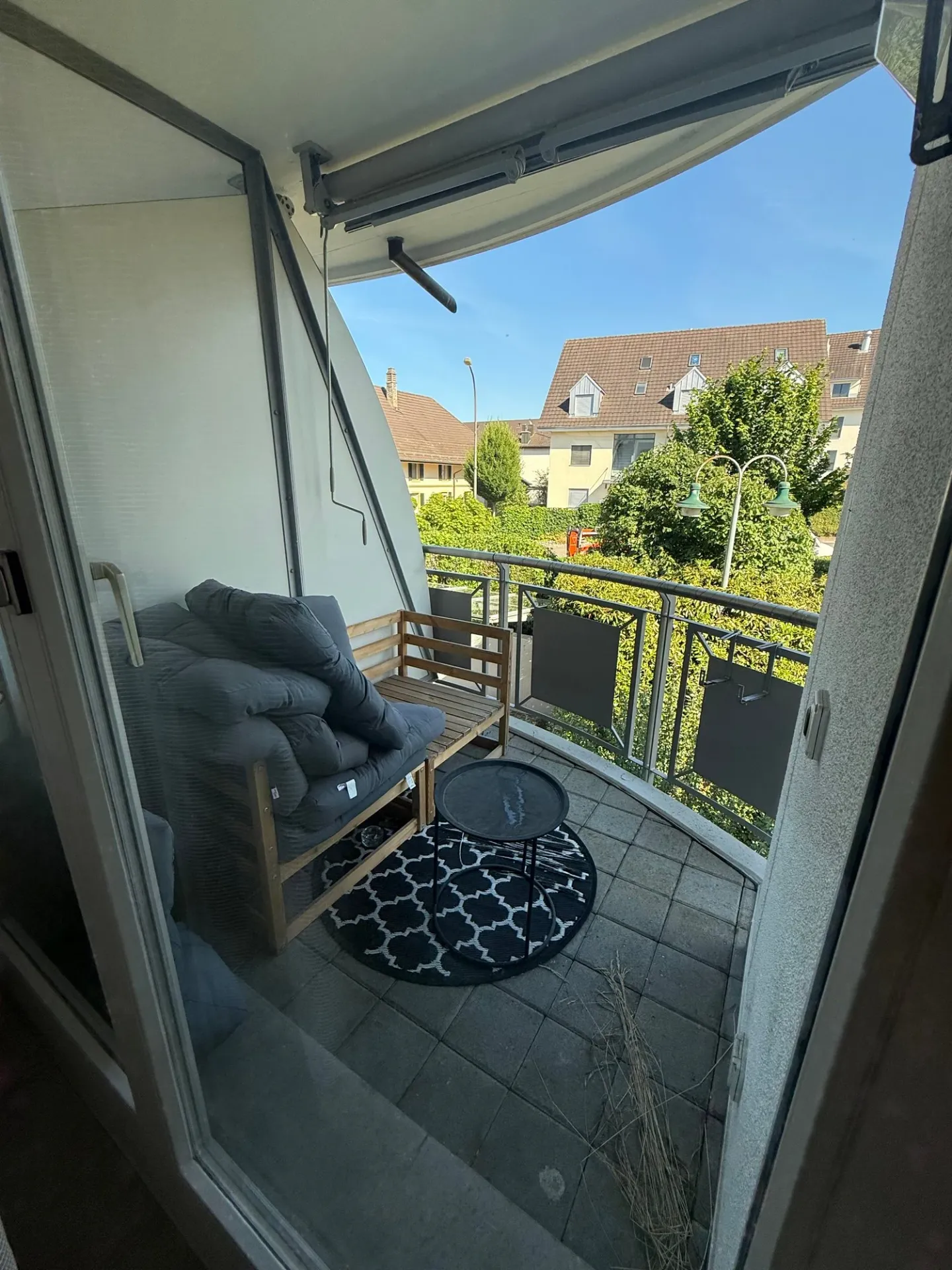 Central, lumineux et confortable : appartement de 2,5 pièces à Niederwil - Photo 9 sur 9