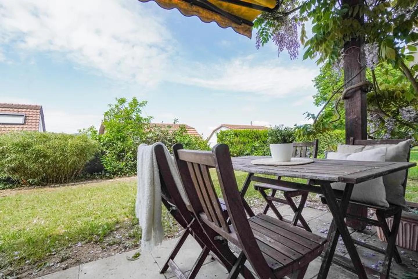 LIVING & FEELING GOOD IN A NATURAL LOCATION - Photo 6 of 7