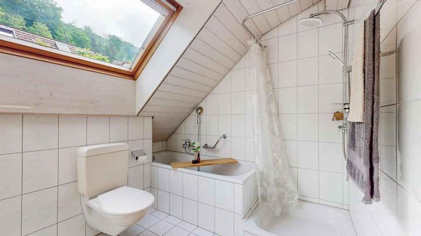 LIVING & FEELING GOOD IN A NATURAL LOCATION - Photo 5 of 7