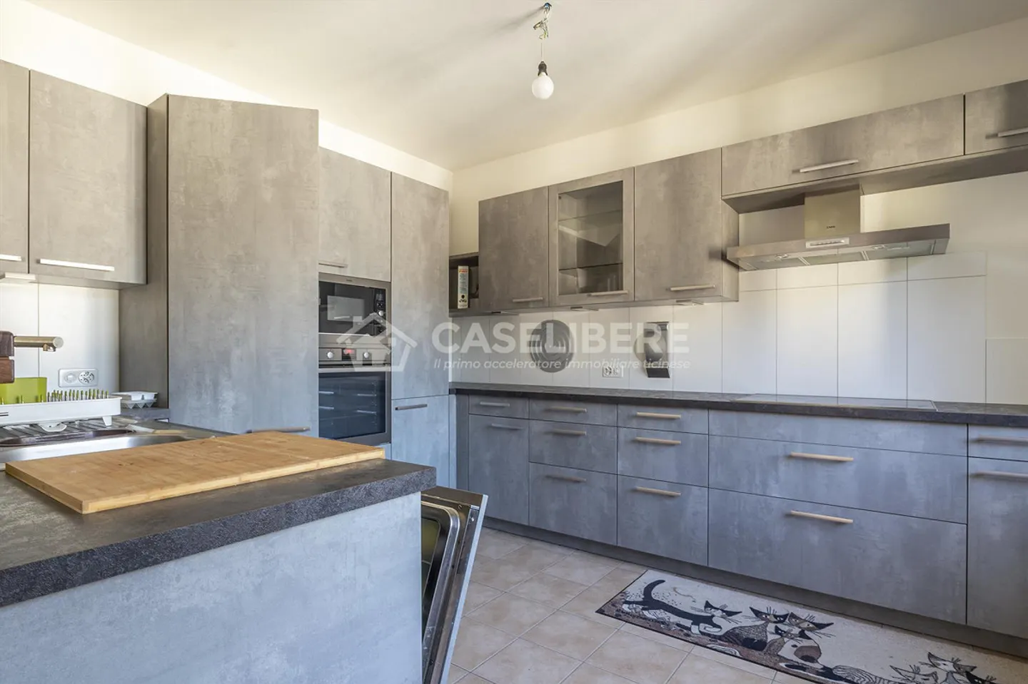 SPACIEUX ET LUMINEUX 4.5 PIÈCES À BELLINZONA (GALBISIO) - Photo 7 sur 21