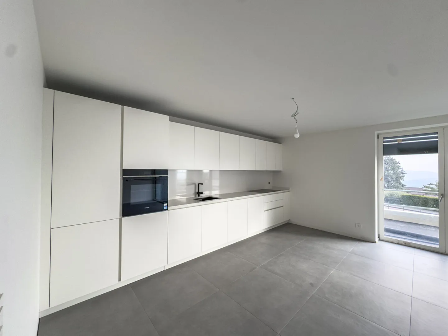 Appartement à louer - Photo 2 sur 8