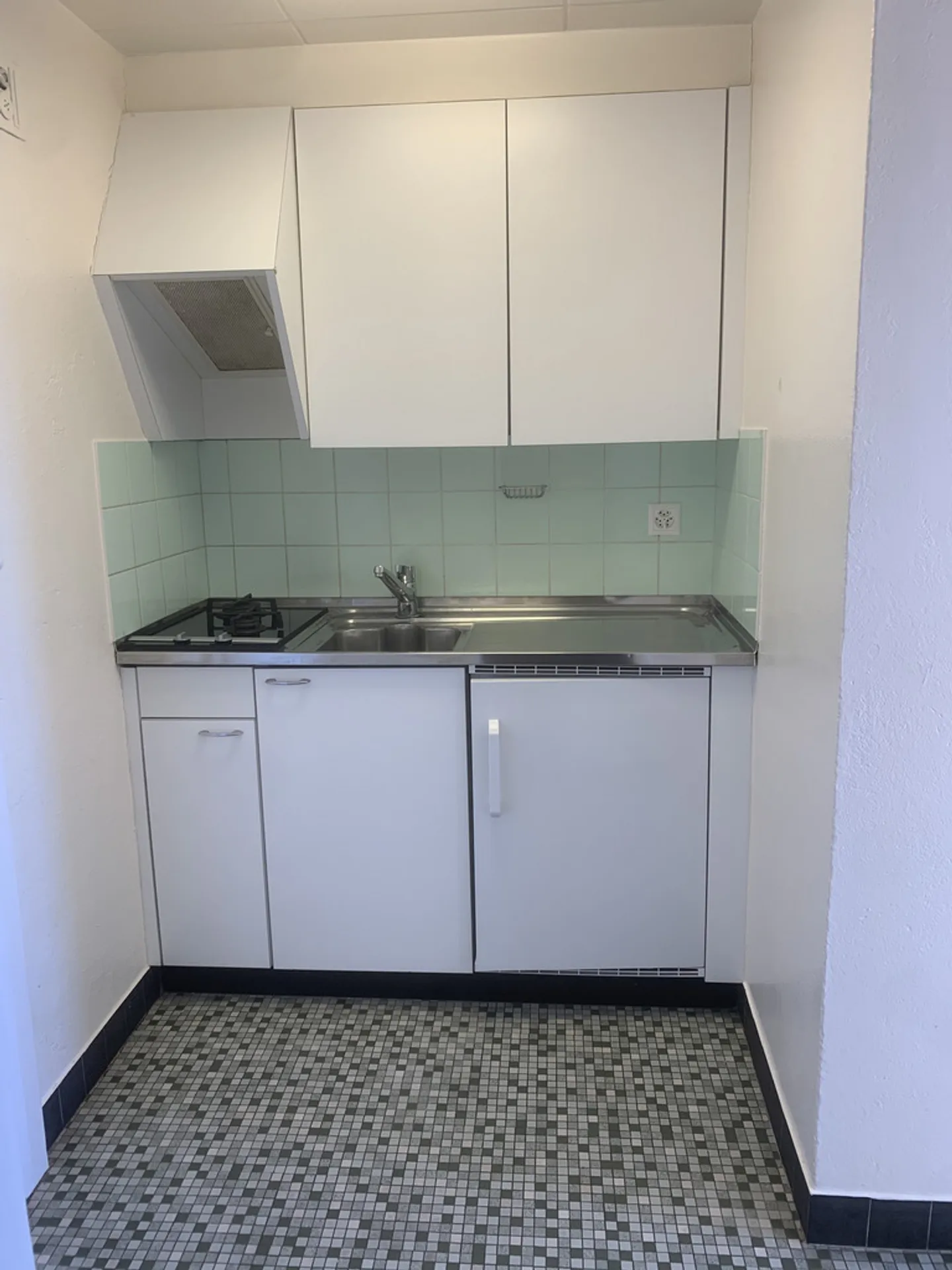 Charmant studio situé à Montchoisi 9 à Lausanne - Photo 3 sur 5