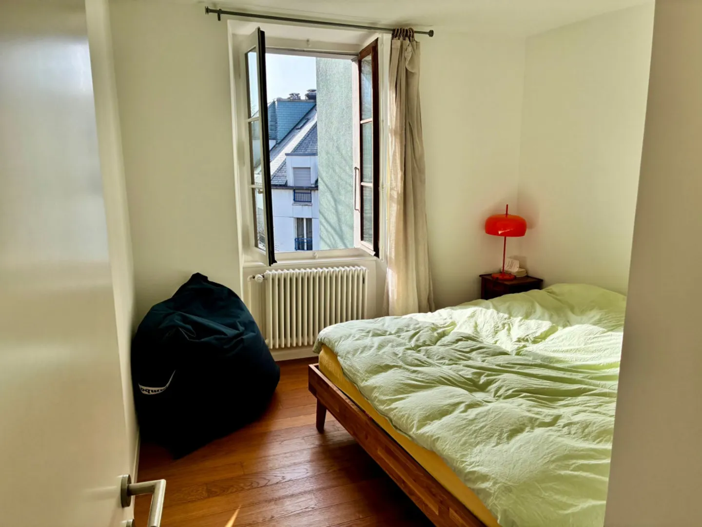 3,5 Zimmer im 1. Stock - Rue Sera-Biasini 16 (rue du Vallon 16) in Lausanne - Foto 7 von 12