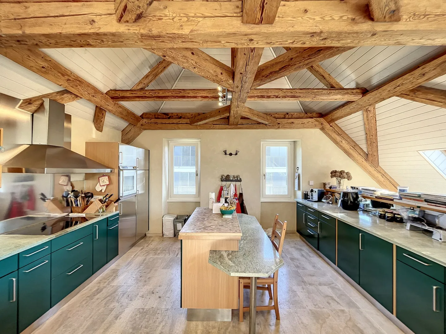 Fascino e carattere a due passi dal lago - Foto 3 di 10