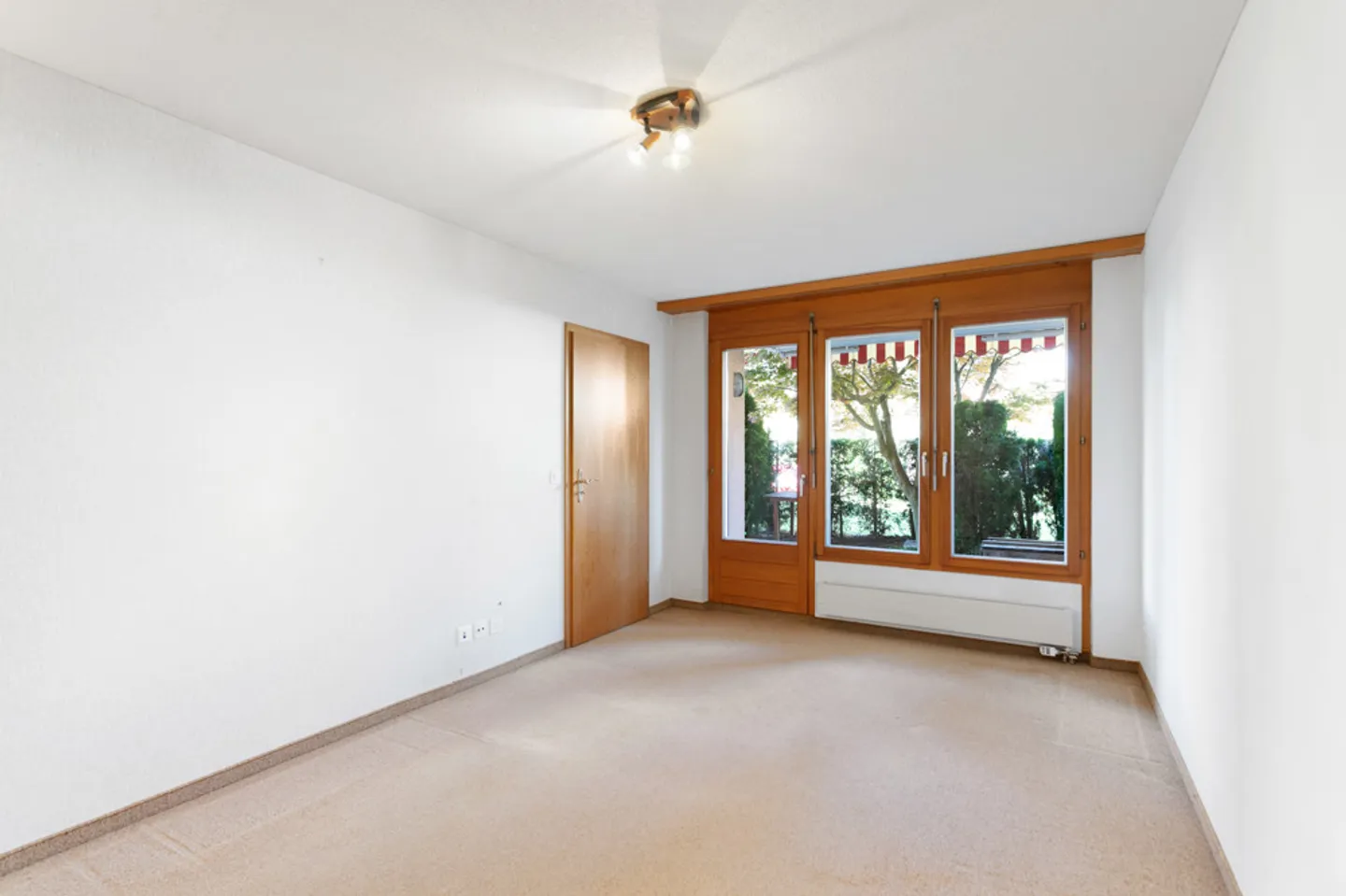 Vivre au calme avec un jardin privé - Photo 4 sur 9