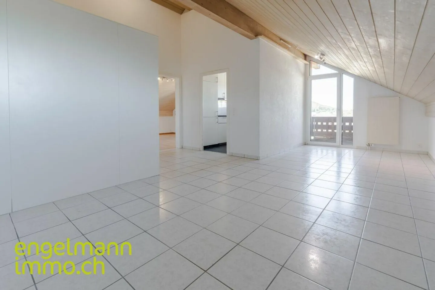 Appartement de 4.5 pièces - Photo 2 sur 13