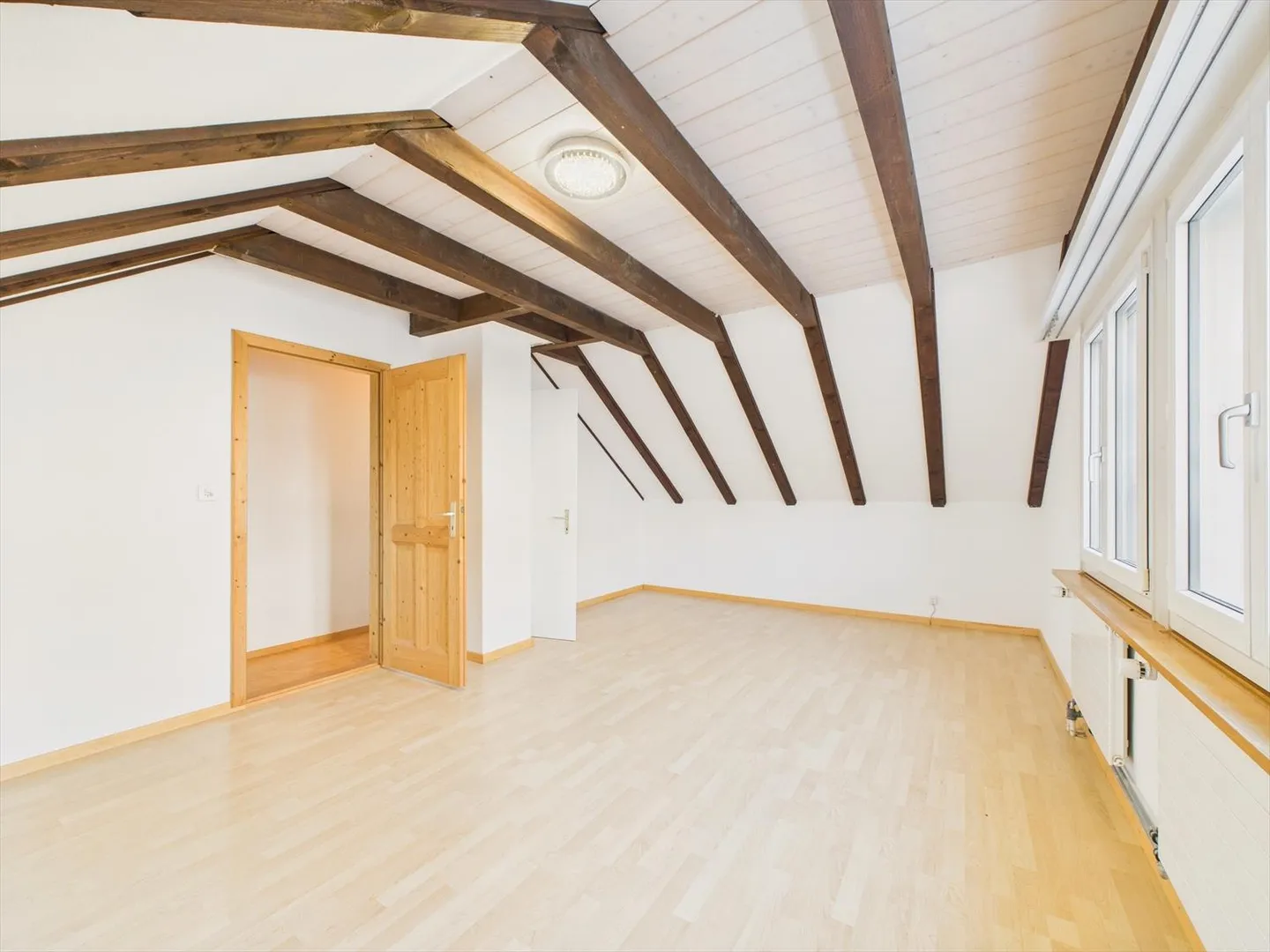 House 5 rooms - Photo 9 of 13