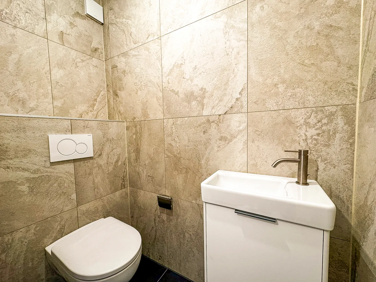 BROC - Magnificent 4.5-room apartment completely renovated - Photo 13 of 18