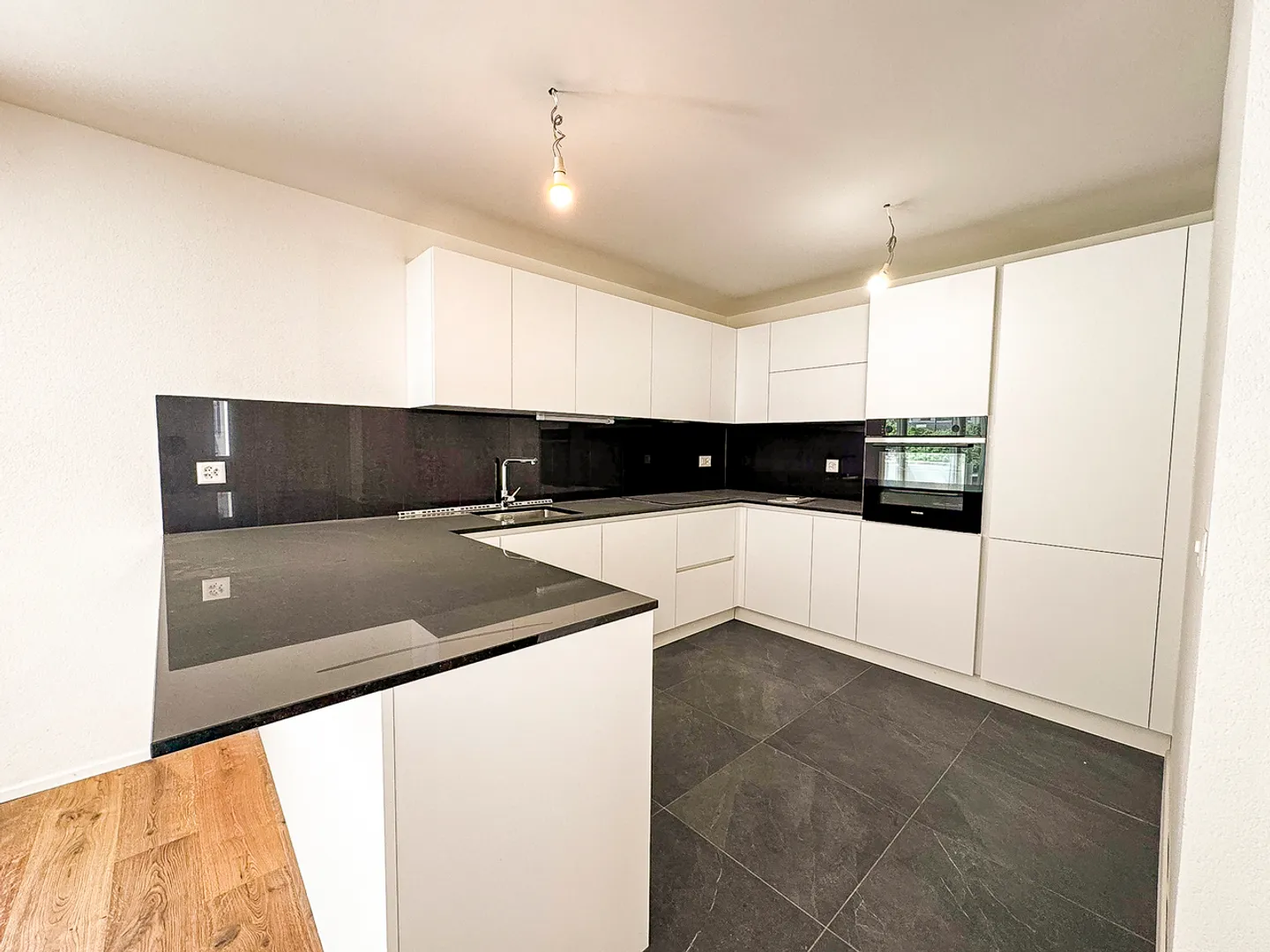 BROC - Magnificent 4.5-room apartment completely renovated - Photo 2 of 18