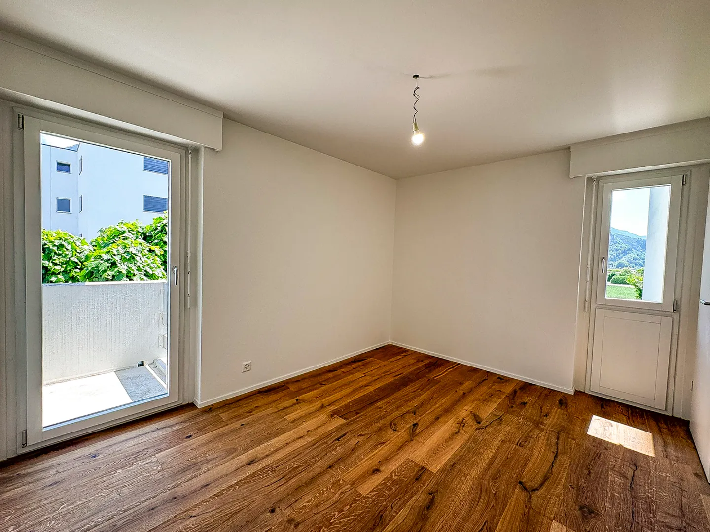 BROC - Magnificent 4.5-room apartment completely renovated - Photo 10 of 18