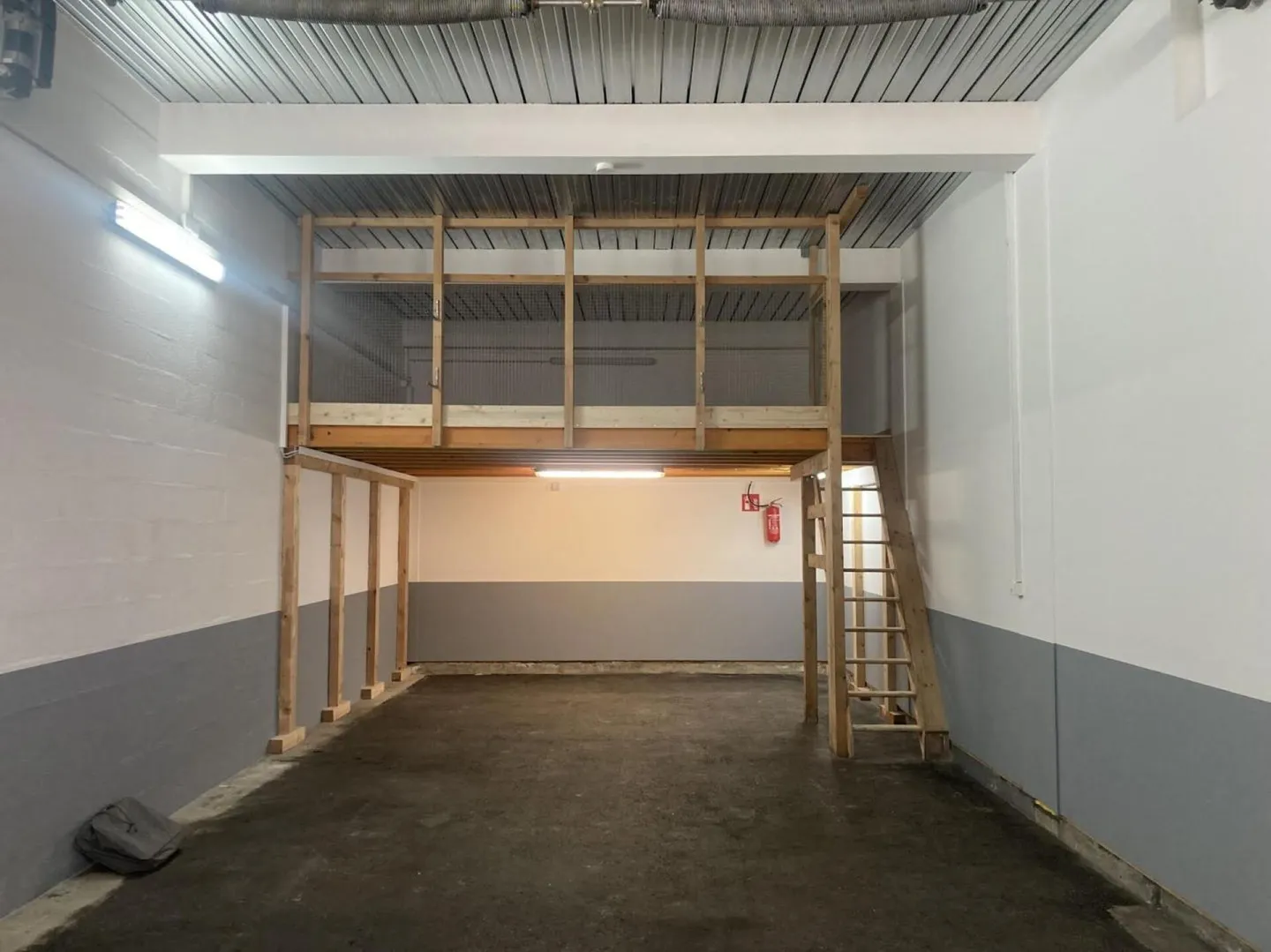 Deposito di 78 m2 a Yverdon-les-Bains - Foto 1 di 2