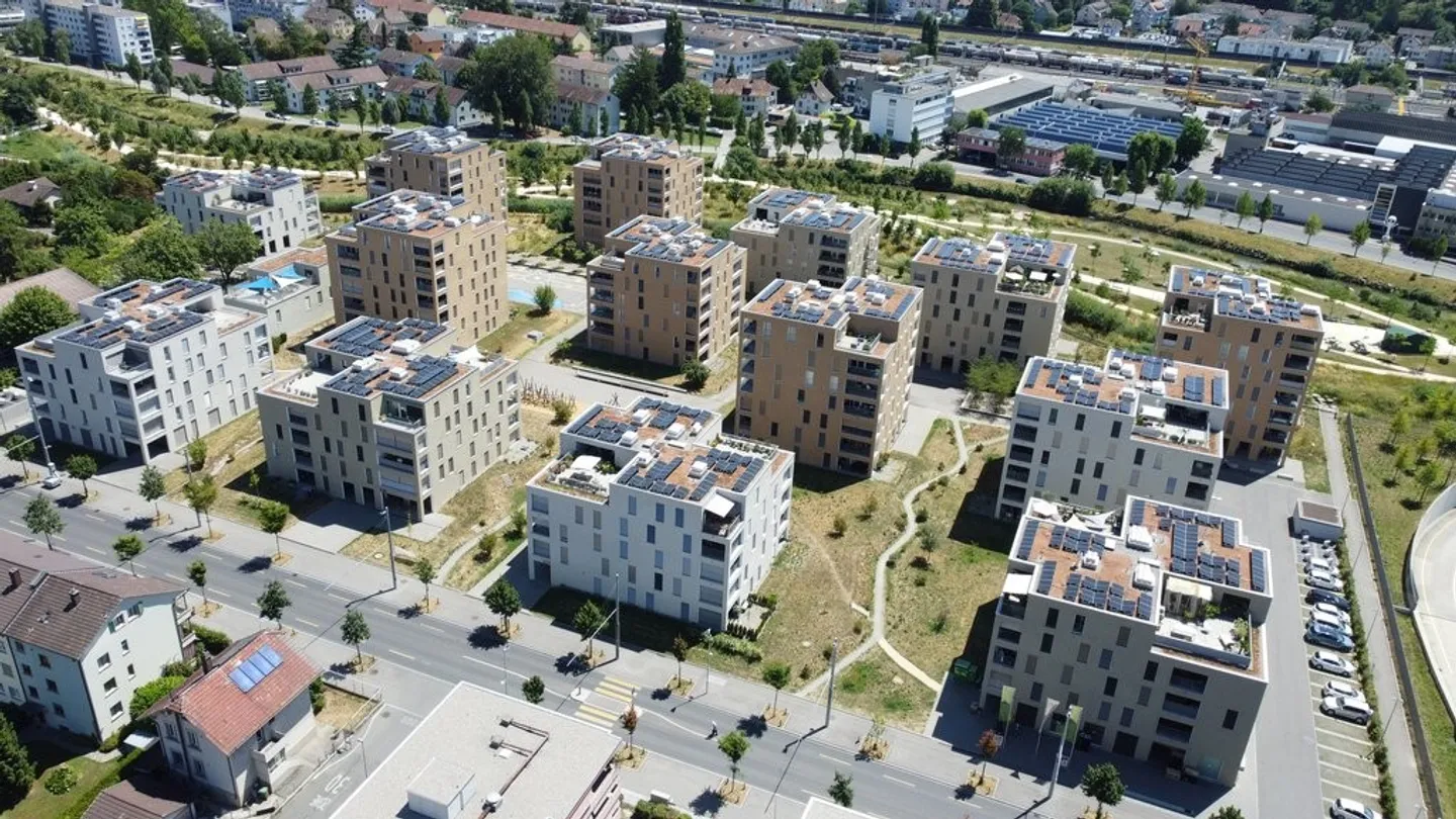 Bright and spacious 2.5-room apartment in Jardin du Paradis - Photo 8 of 9