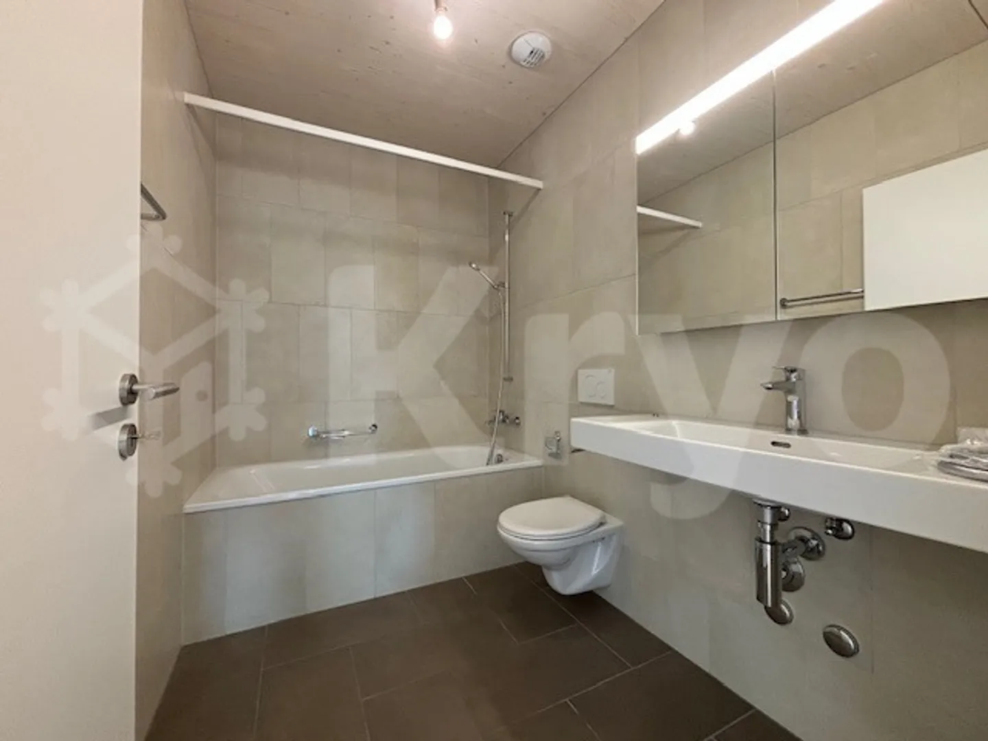 Delémont, wunderschöne Penthousewohnung mit 4,5 Zimmern im Stadtzentrum - B2.E4.SA3 - Foto 4 von 11