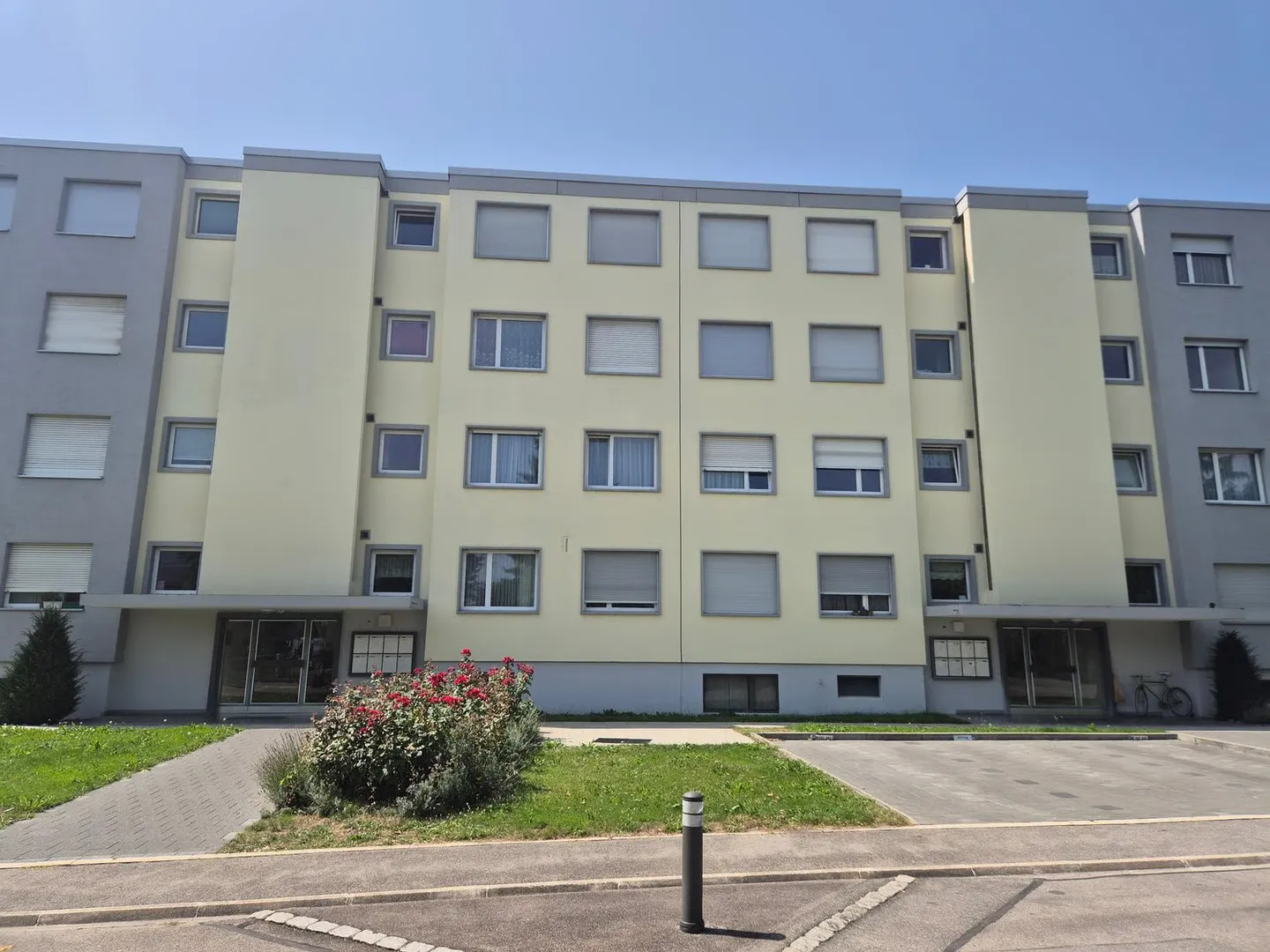 Aussenparkplatz in Heimberg - Foto 1 von 1
