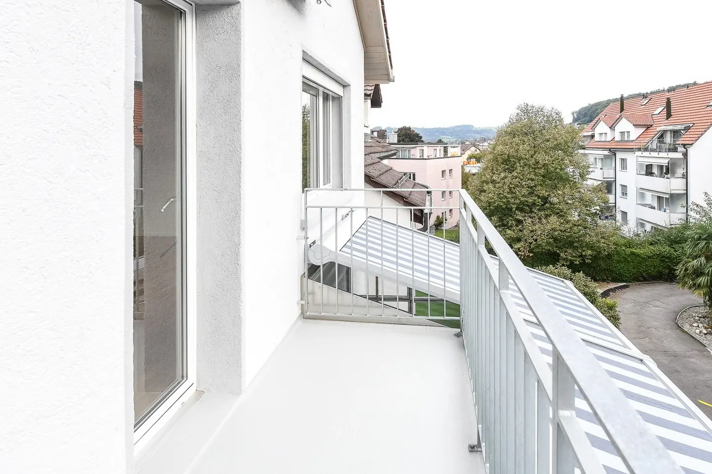 Prima occupazione dopo ristrutturazione: casa unifamiliare attaccata con 6,5 stanze e grande garage - Foto 13 di 13