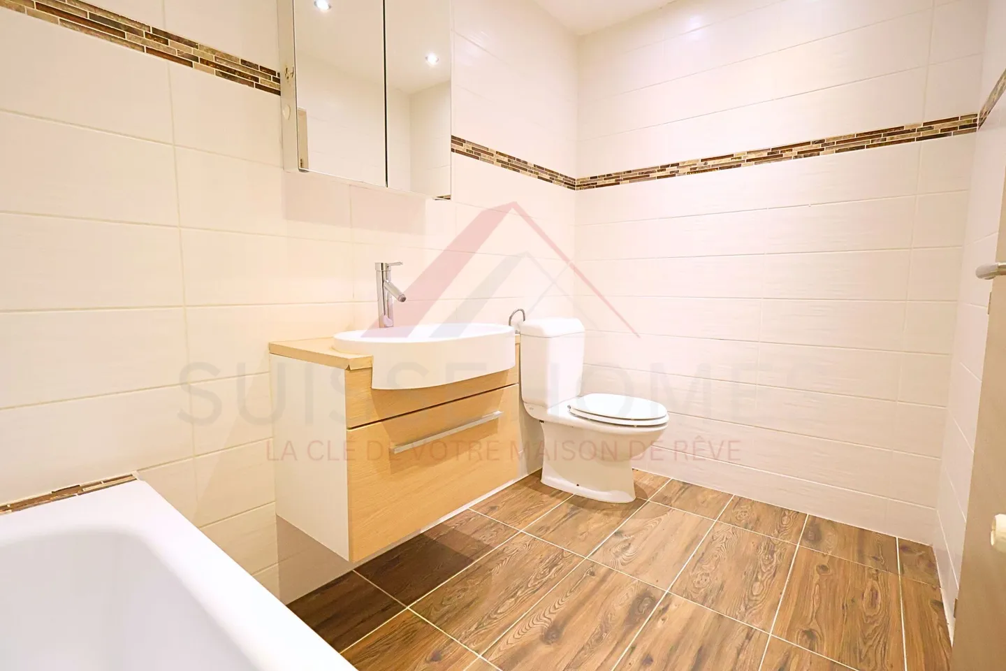 Villeneuve - 4.5 room apartment with panoramic south-facing balcony - Photo 14 of 19