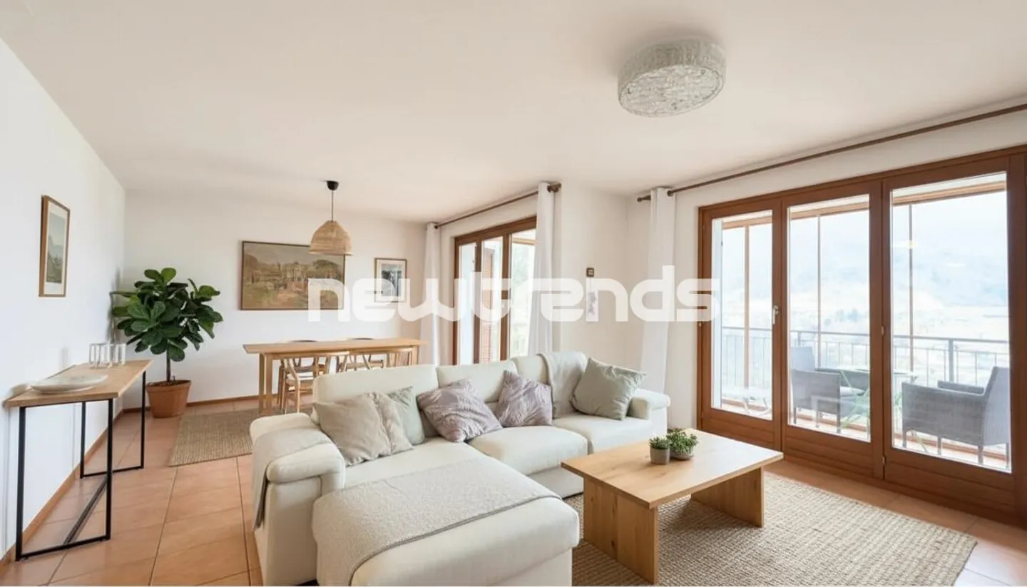 Villa con due unità abitative e vista panoramica ad Arogno - Foto 2 di 10