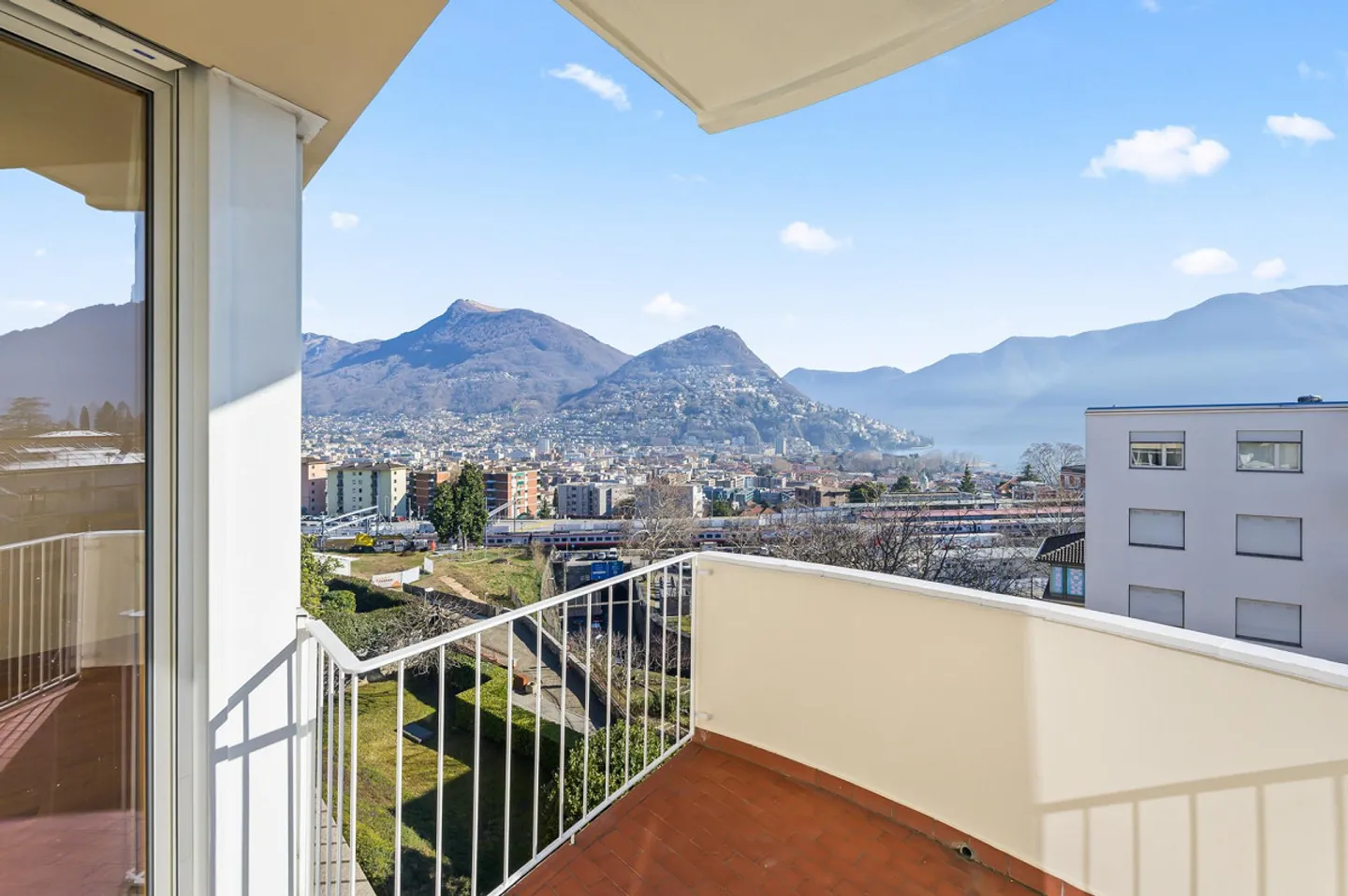 Lugano Wohnung mit Seeblick - Foto 1 von 8