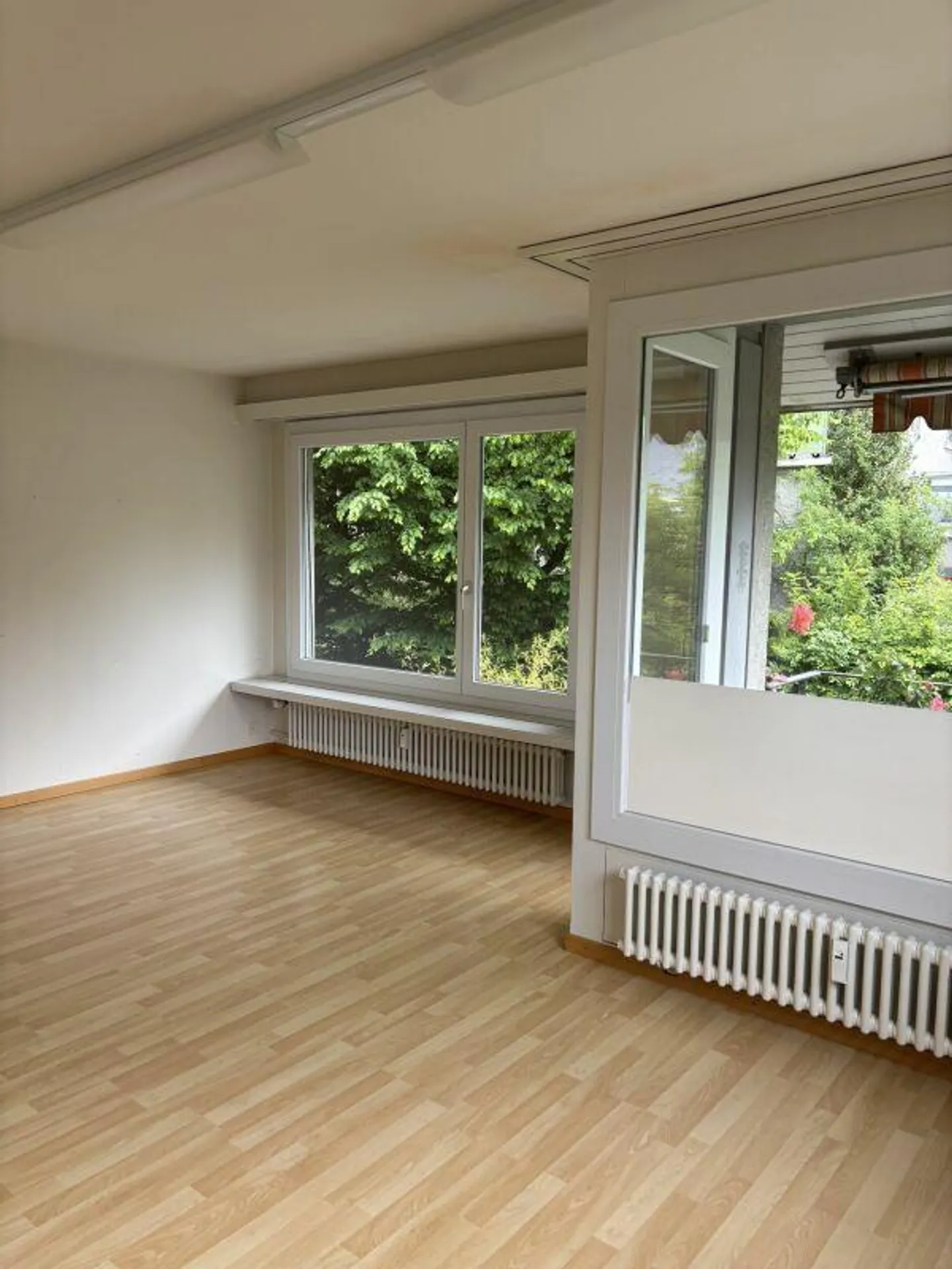 Helle Wohnung mit sonnigem Balkon - Foto 2 von 8