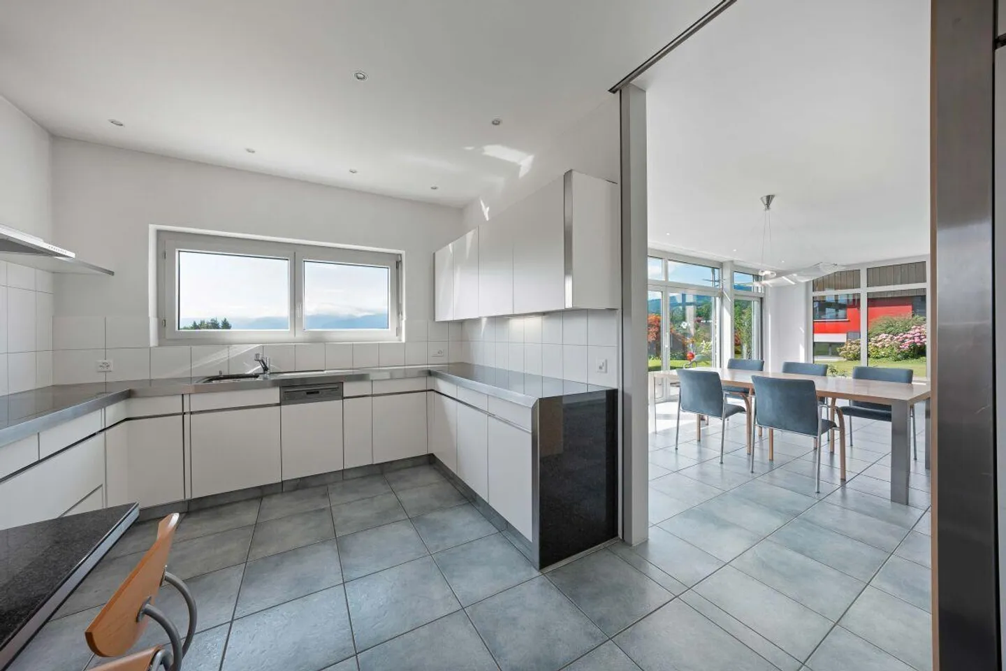 detached house - Photo 7 of 13