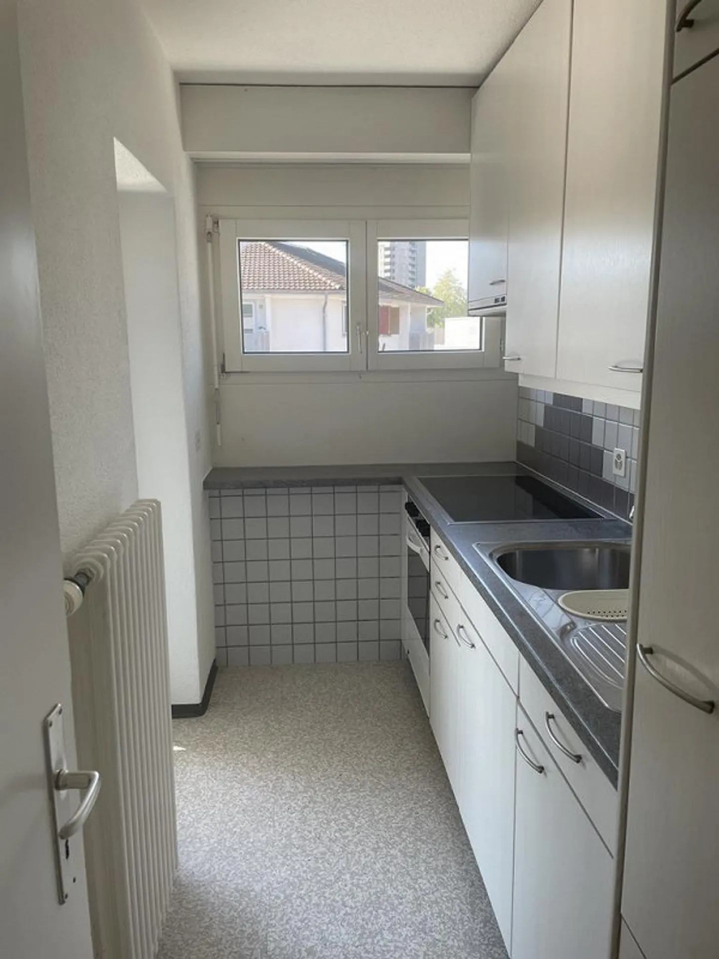 Viewing: Tuesday, 14.04.2026 between 5:00 PM - 5:30 PM - Photo 2 of 6