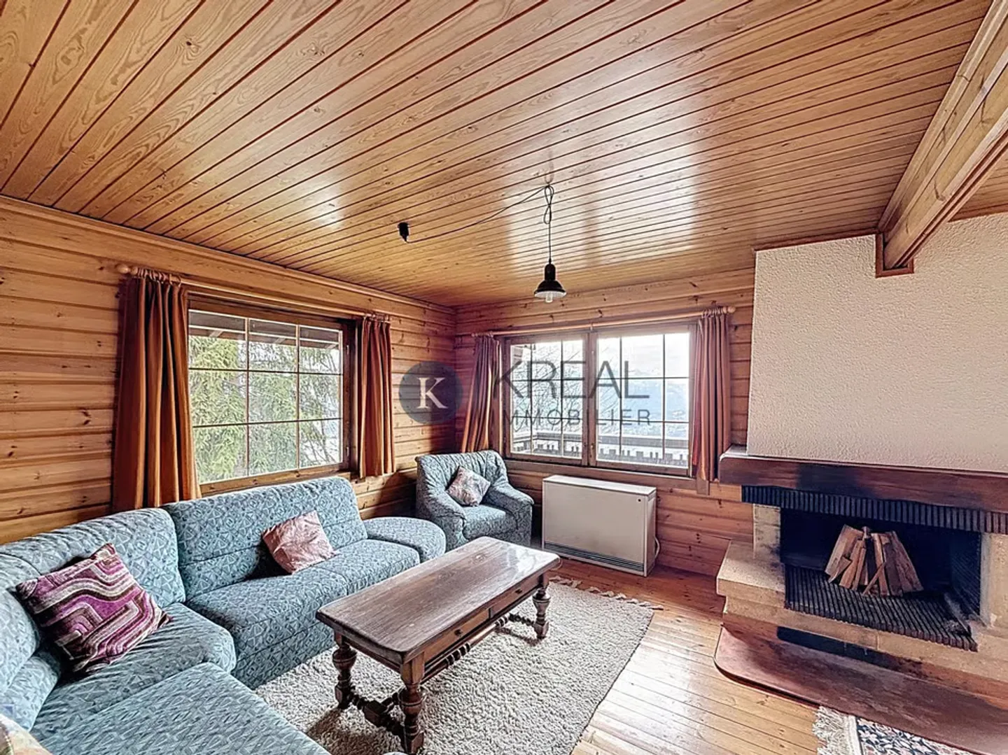 Chalet mit 5,5 Zimmern und Panoramablick - Renovierungspotenzial - Foto 3 von 12