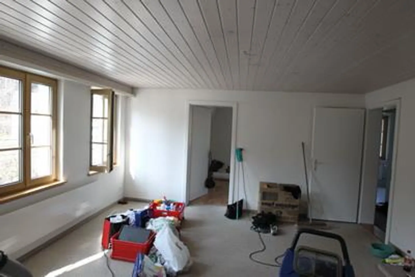 Romantic attic apartment with large, insulated attic - Photo 18 of 28