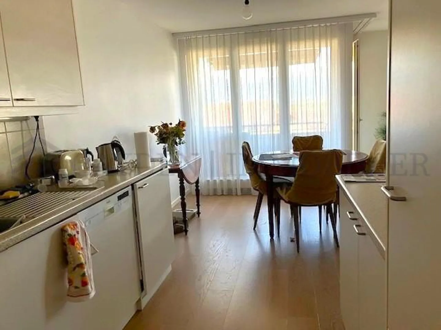 Vantaggio Casatax! Bellissimo appartamento di 4 stanze con vista libera sul Giura! - Foto 1 di 4