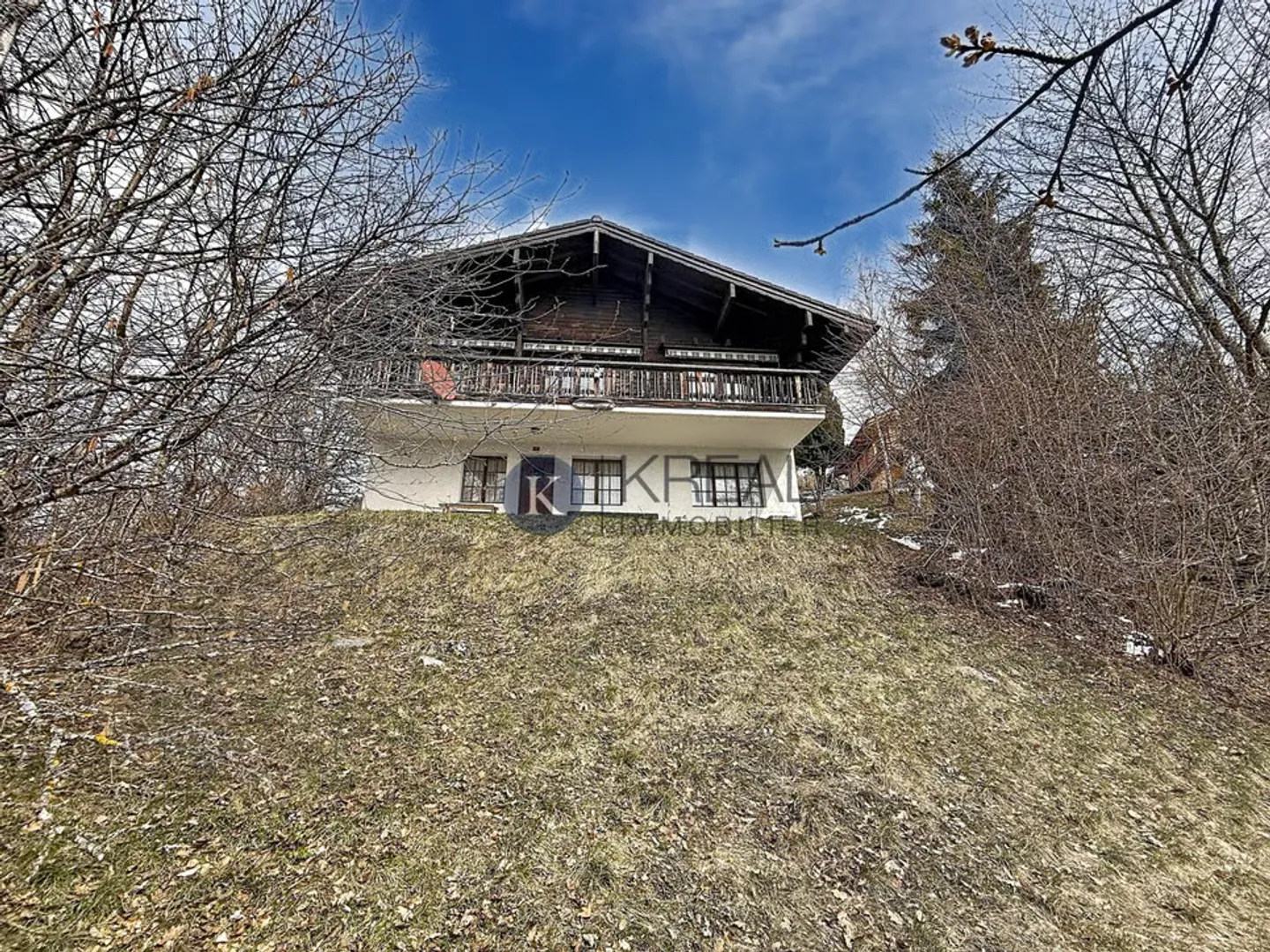 Chalet mit 5,5 Zimmern und Panoramablick - Renovierungspotenzial - Foto 12 von 12