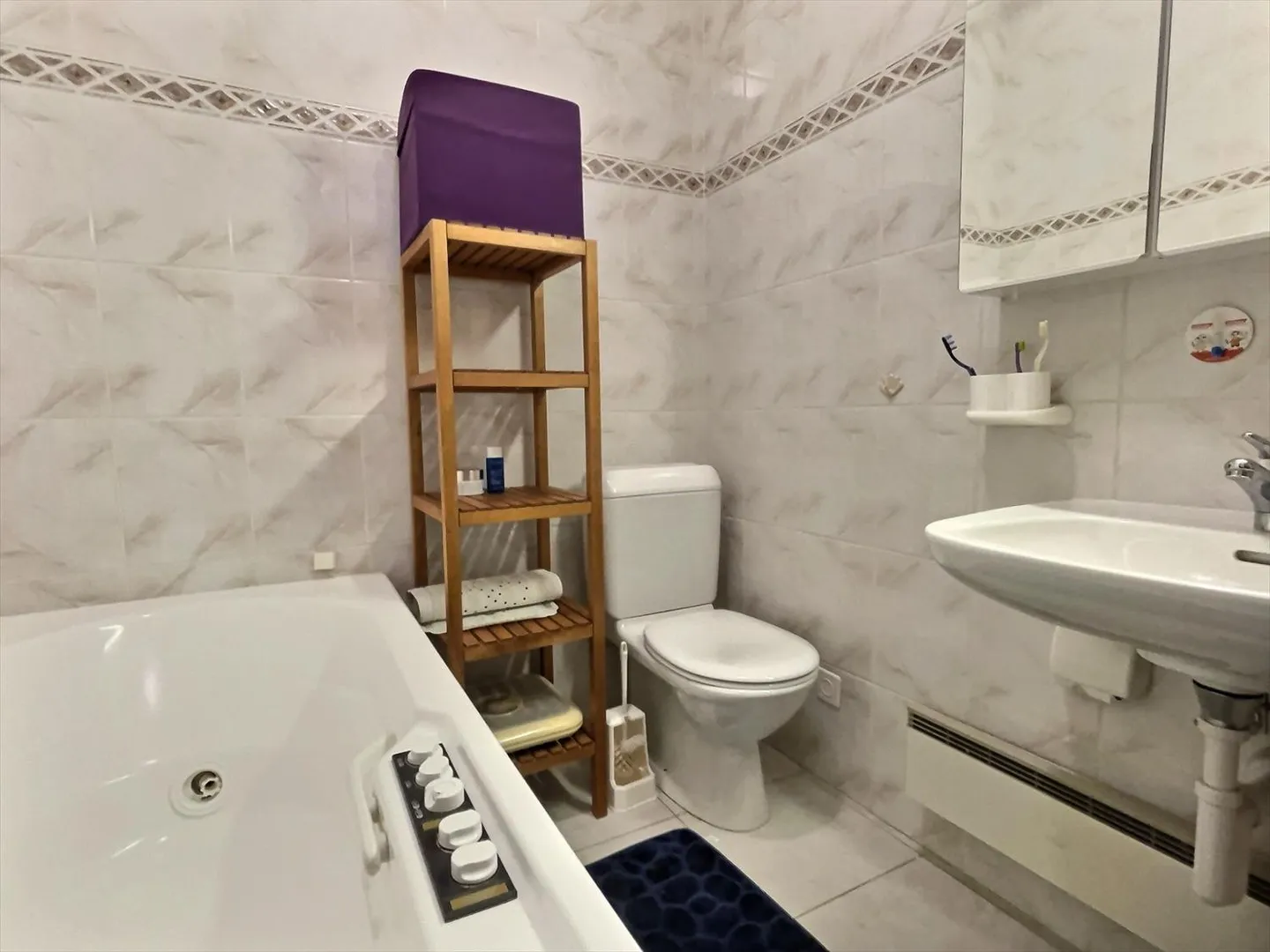 Mazot atypique et charmant avec 6,5 pièces - Photo 11 sur 13