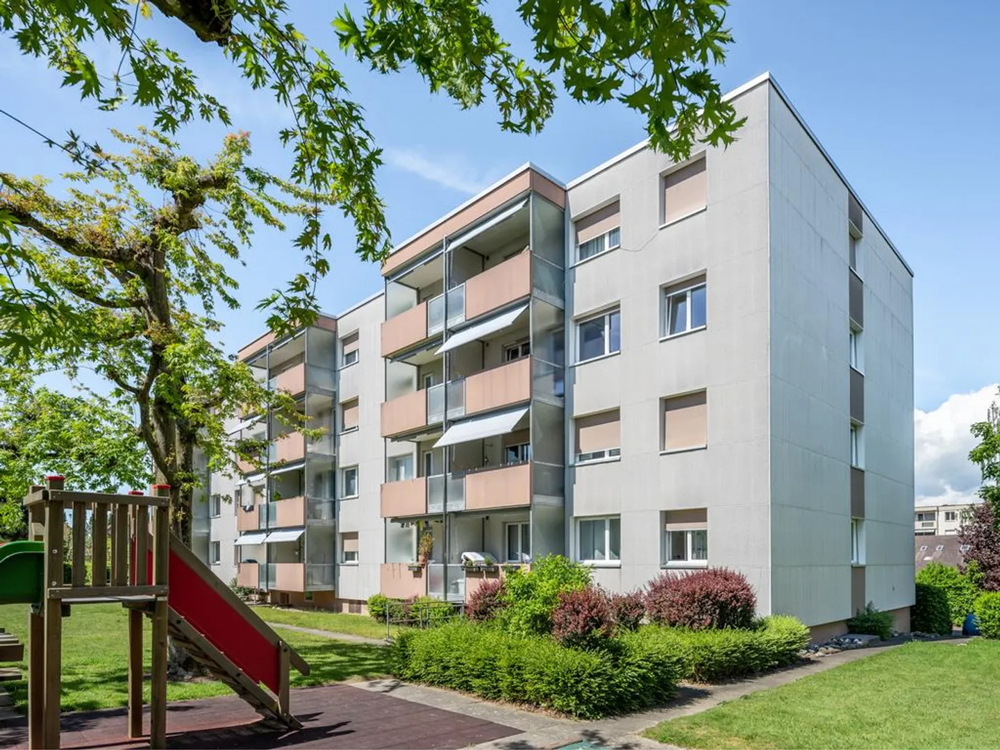 LOUER SANS CAUTION - Quartier résidentiel calme dans la verdure - Photo 1 sur 7