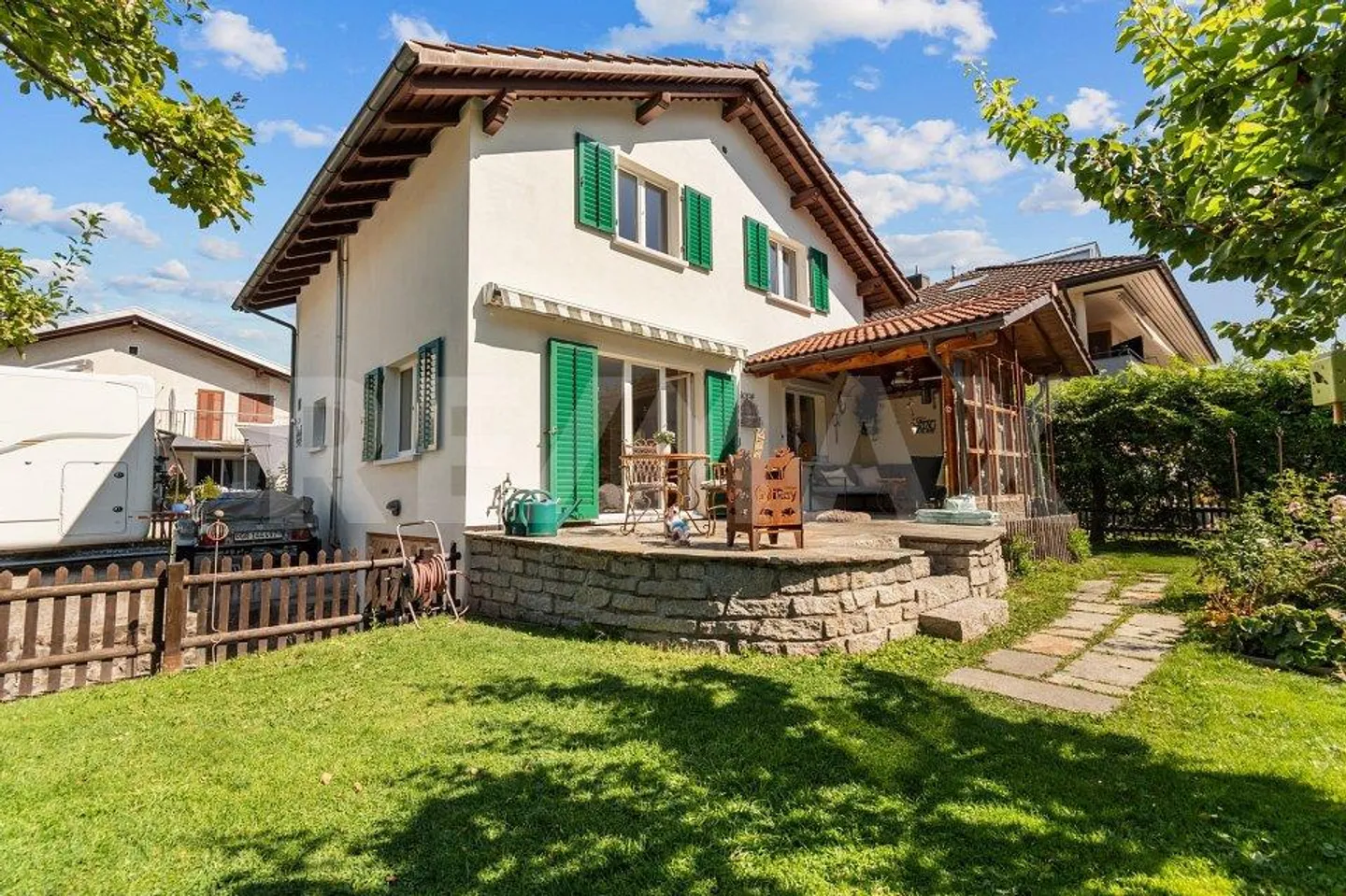 Charmantes Einfamilienhaus mit Gartenidylle — ruhig und zentral in ... - Photo 1 sur 13
