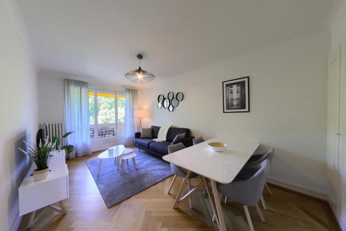1-Bedroom Furnished Spacious Apartment with Balcony in Geneva! - Foto 1 di 19