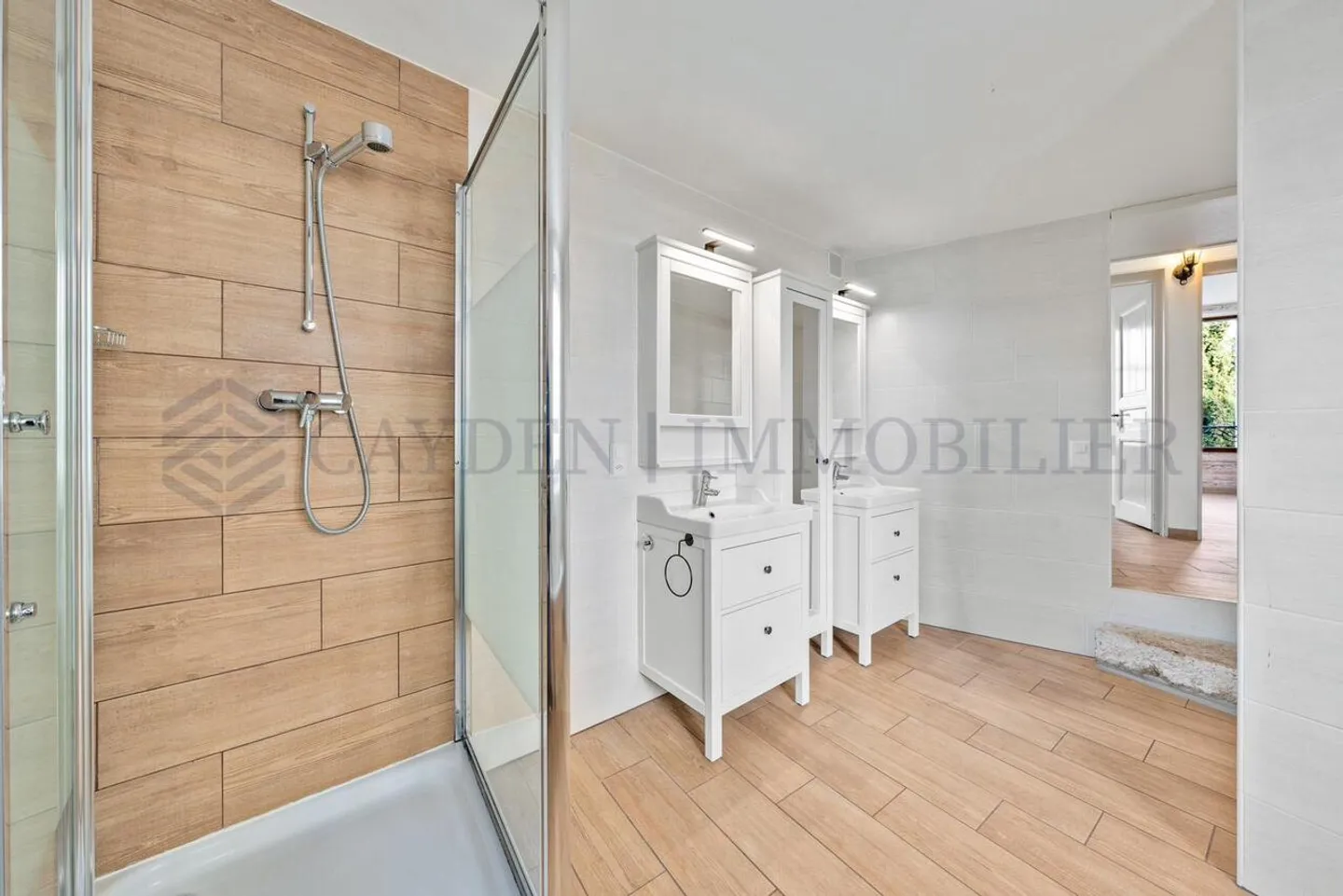 Schöne 5-Zimmer-Wohnung komplett renoviert! - Foto 11 von 14