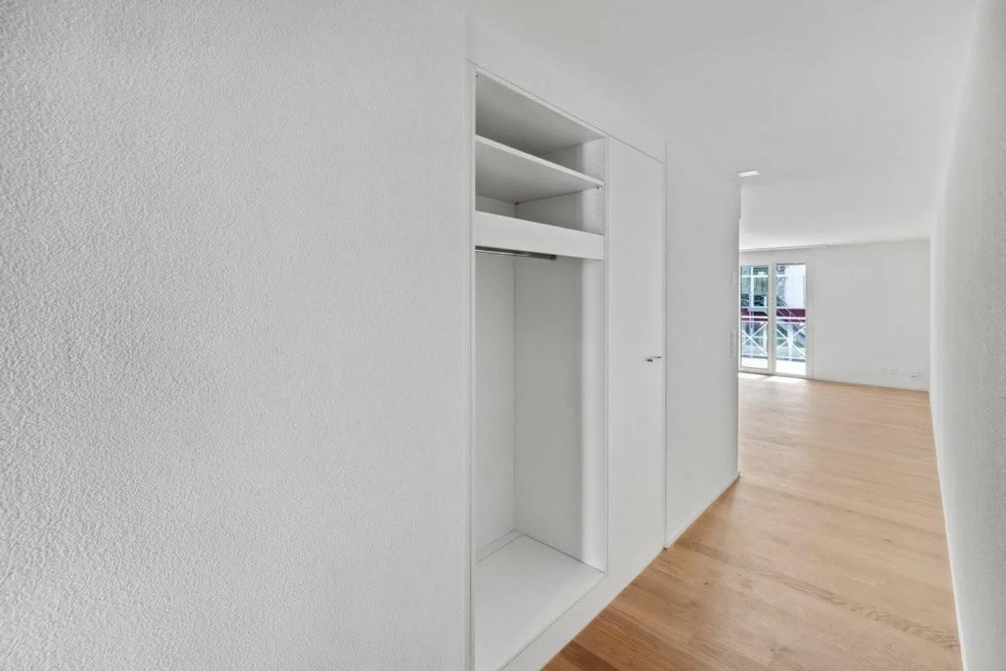 Appartamento familiare moderno con terrazza - Foto 5 di 9