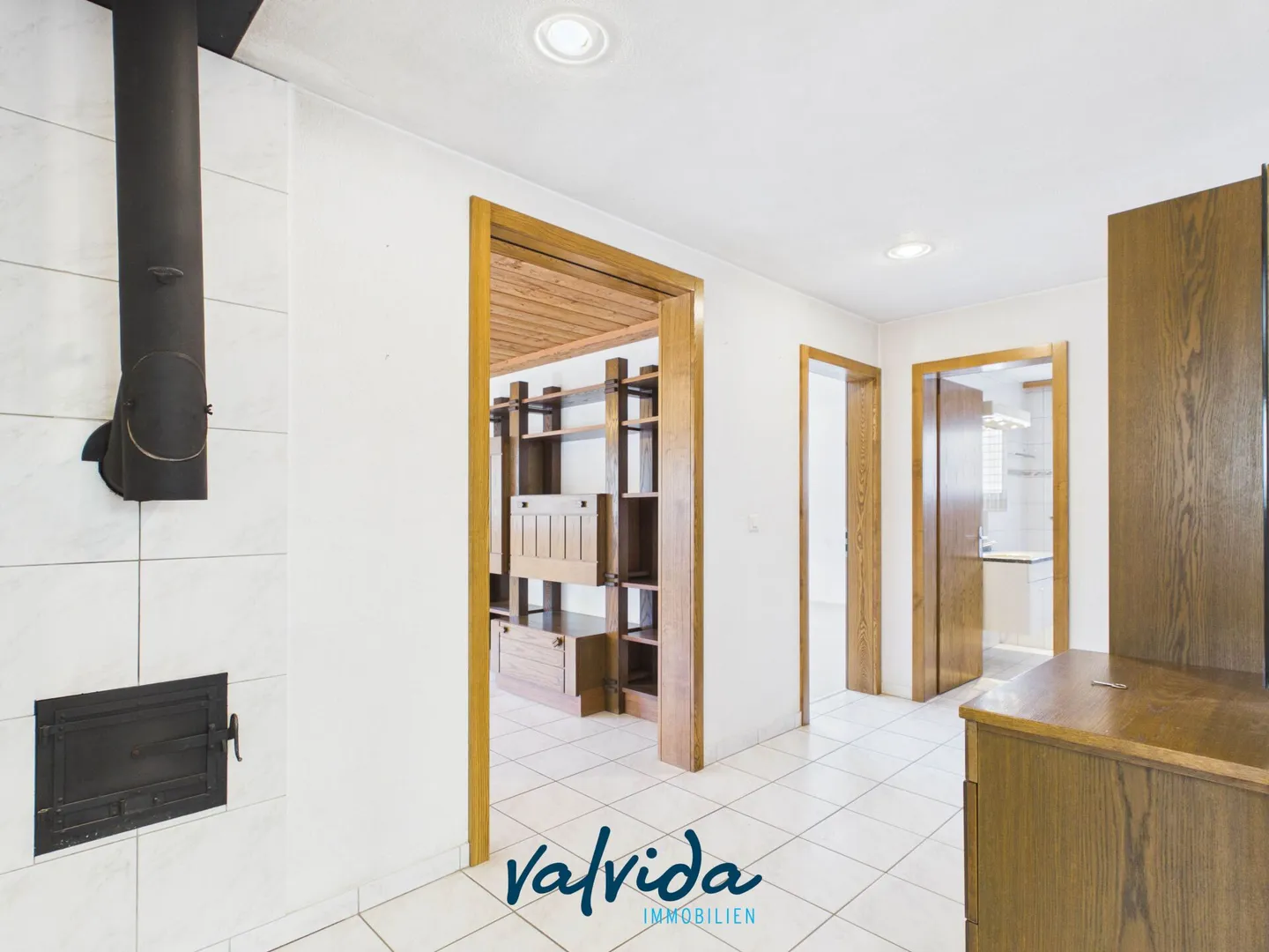 Casa bifamiliare adatta alle famiglie con potenziale di sviluppo a Staldenried - Foto 5 di 23