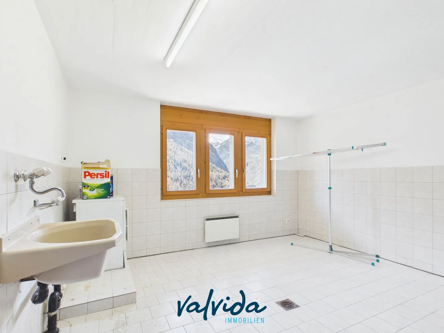 Casa bifamiliare adatta alle famiglie con potenziale di sviluppo a Staldenried - Foto 19 di 23