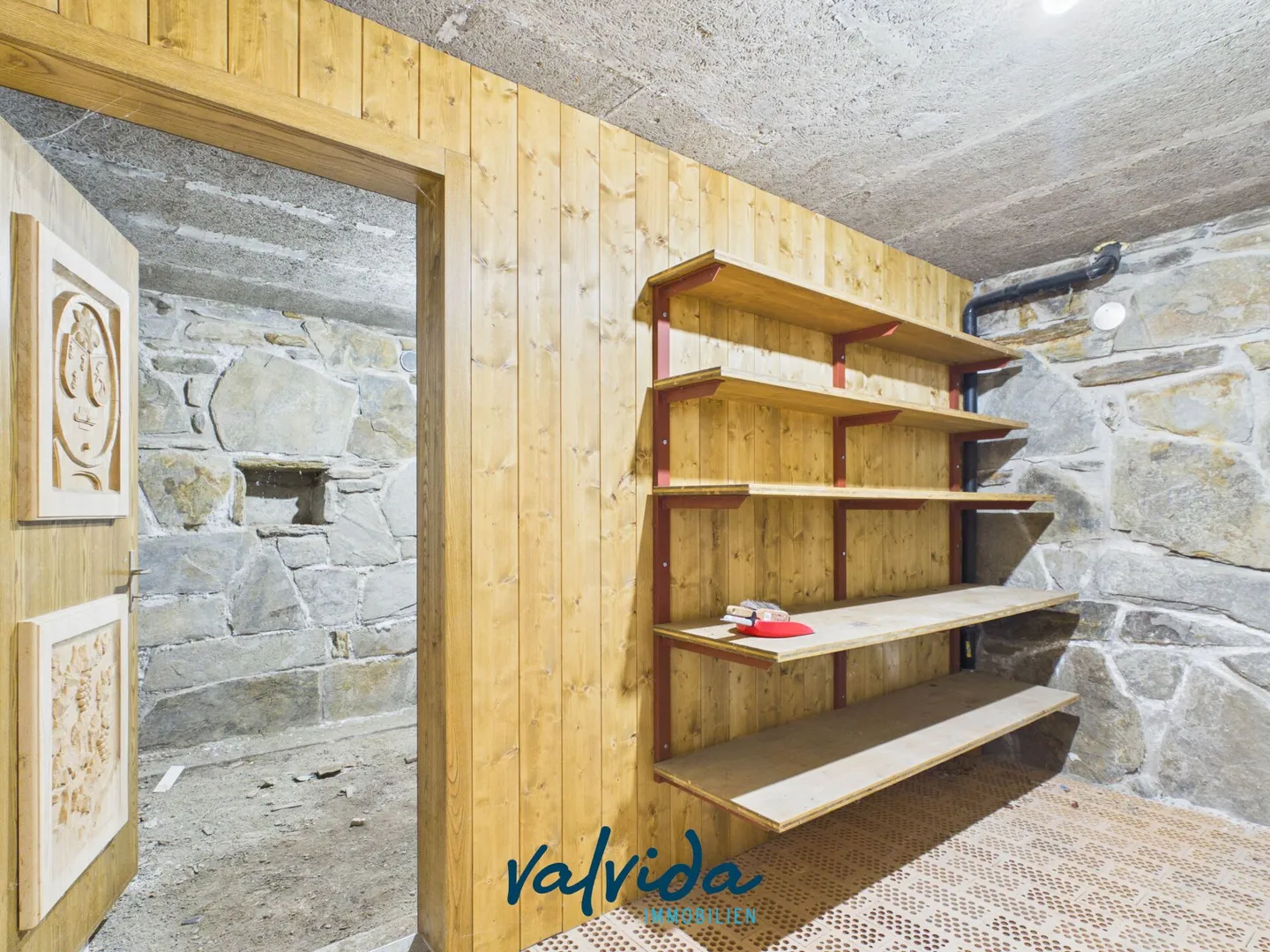 Casa bifamiliare adatta alle famiglie con potenziale di sviluppo a Staldenried - Foto 22 di 23