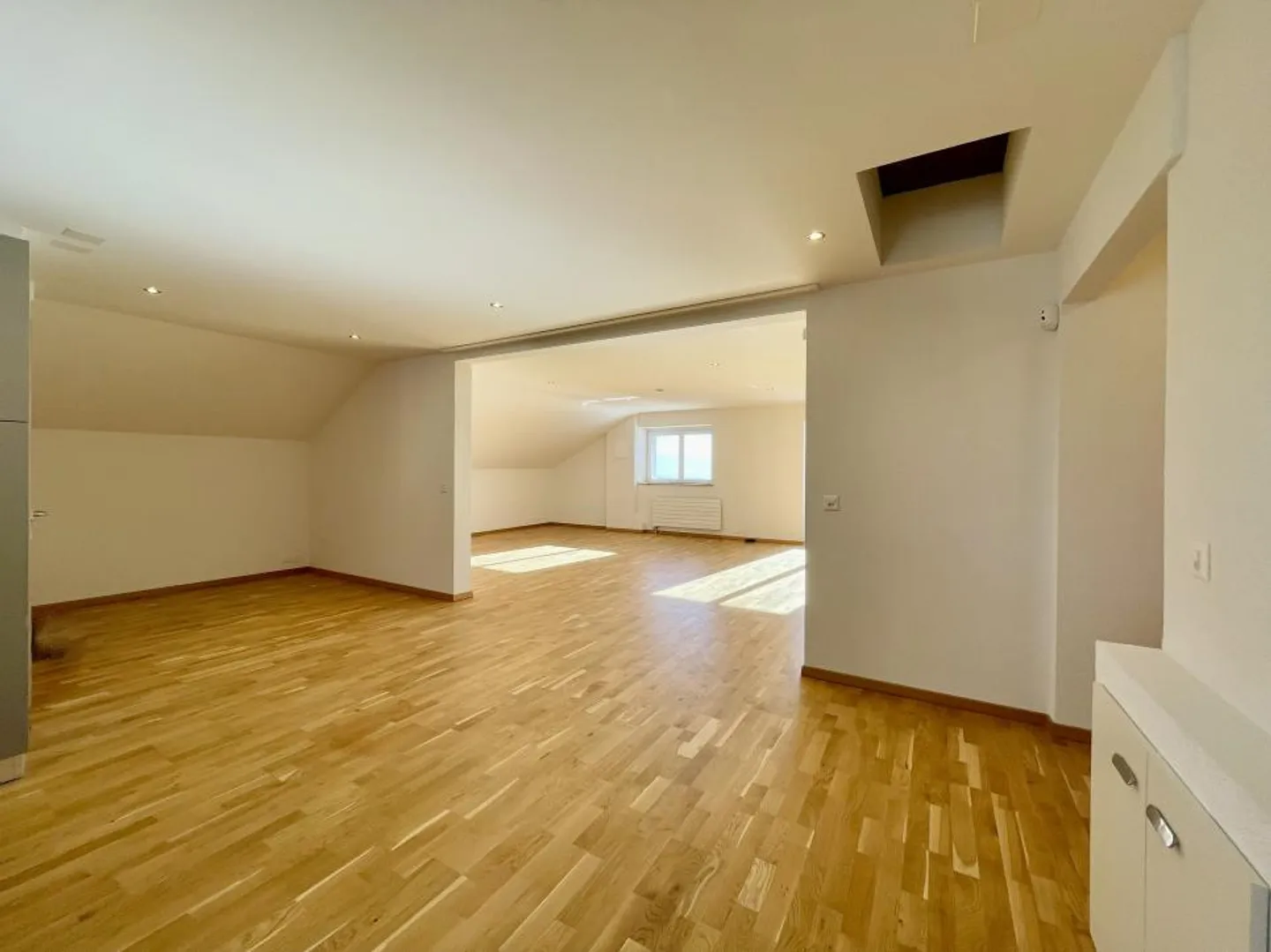 Unique ! Magnifique appartement en attique au cœur de la nature ! - Photo 2 sur 6