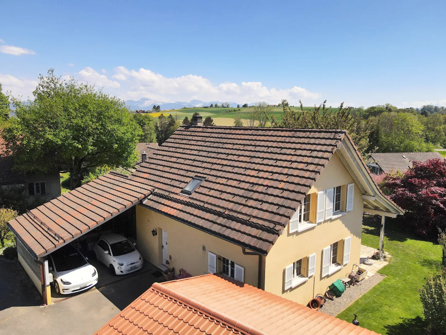 Villa indipendente di 5,5 locali nel centro del villaggio - Foto 2 di 12