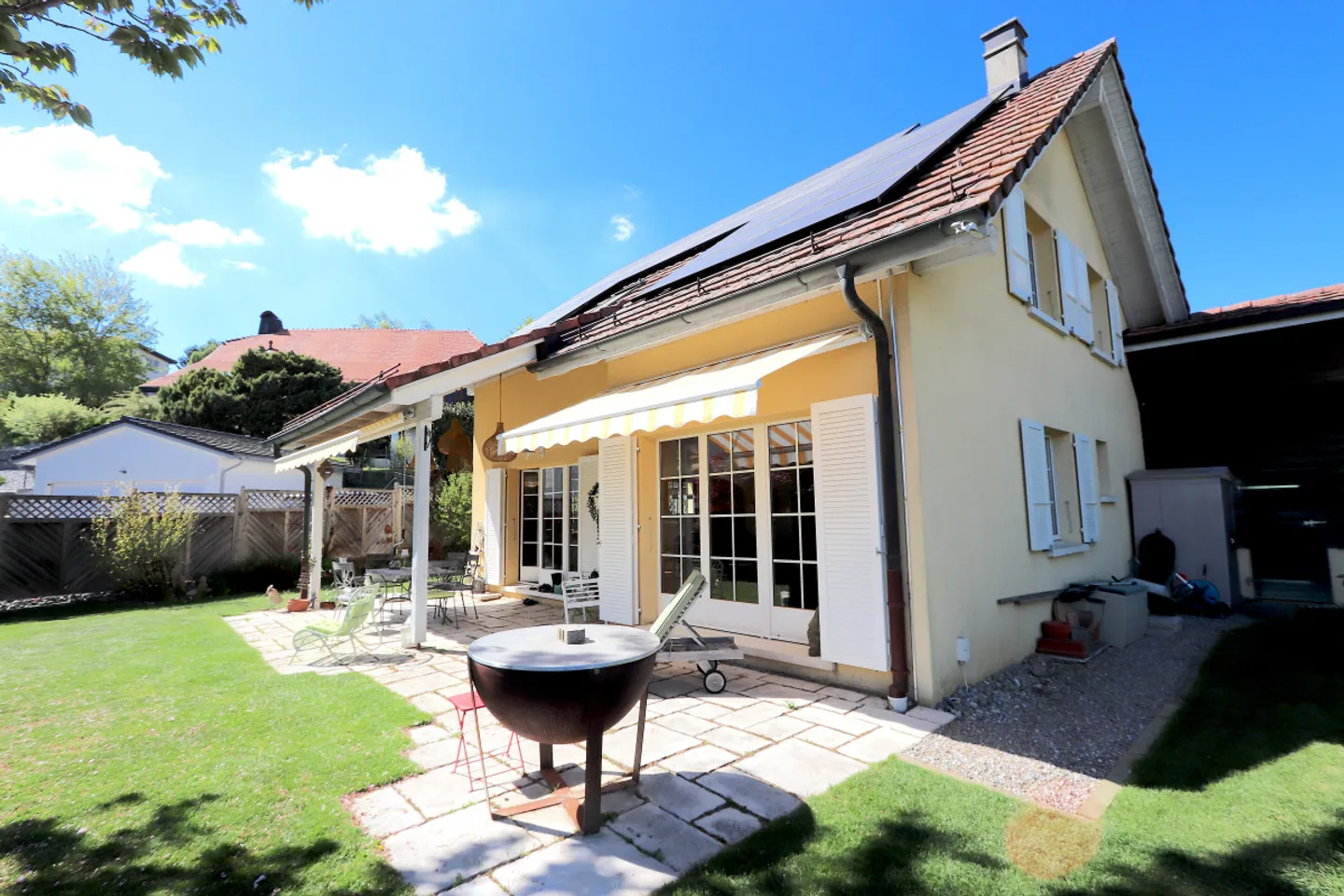 Villa indipendente di 5,5 locali nel centro del villaggio - Foto 5 di 12