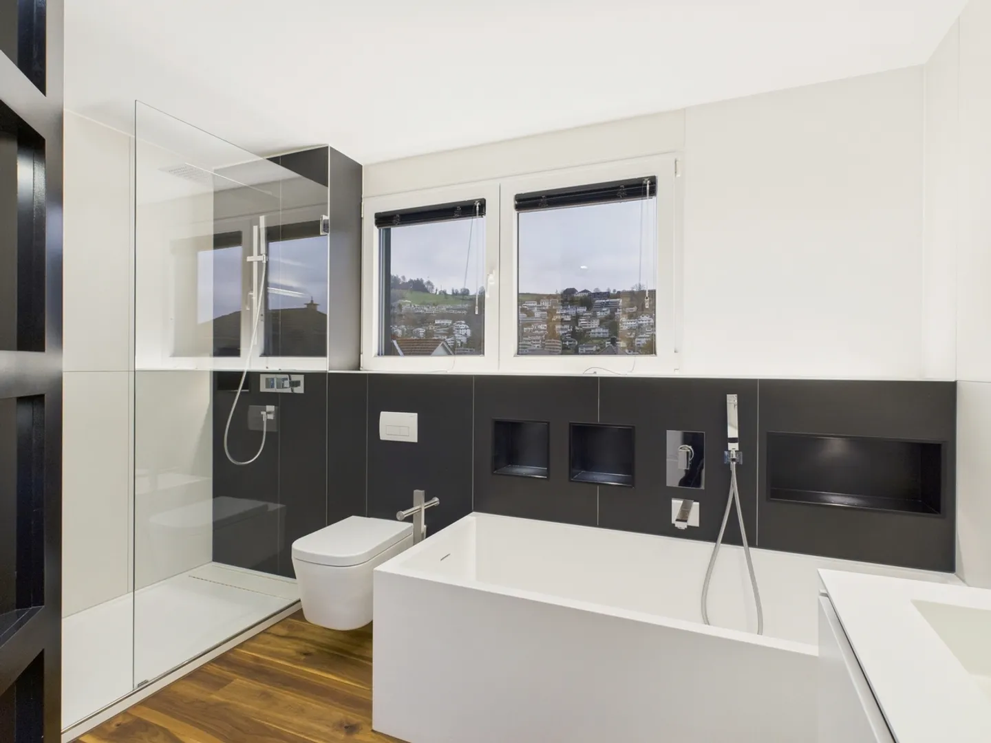 Exklusives 3.5-Zimmer Maisonette-Wohnung mit Bergblick in Kriens - Foto 6 von 10