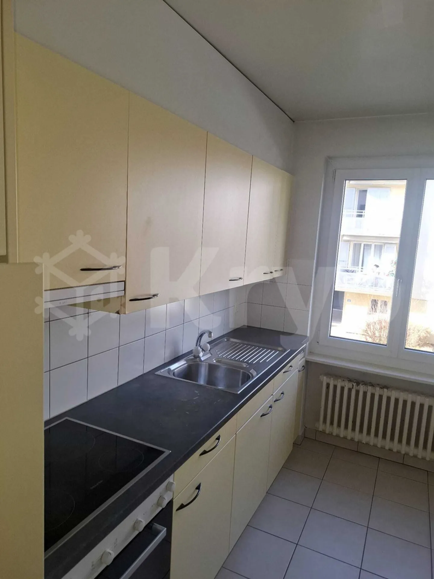 JOLI APPARTEMENT DE 3 PIECES 1ER ETAGE AVEC BALCON - Foto 1 von 12