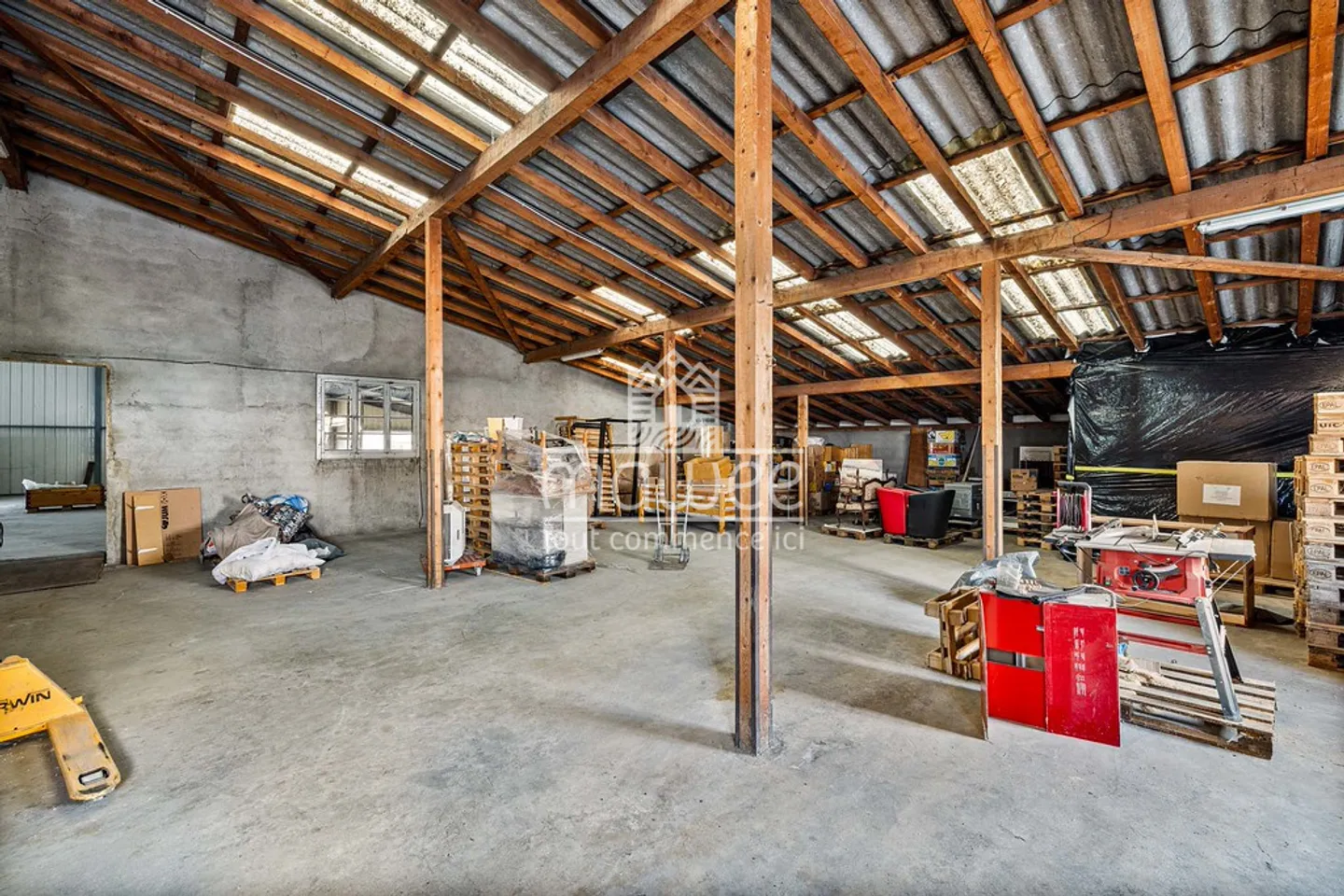 Industrial Building in Charrat - Photo 11 of 11