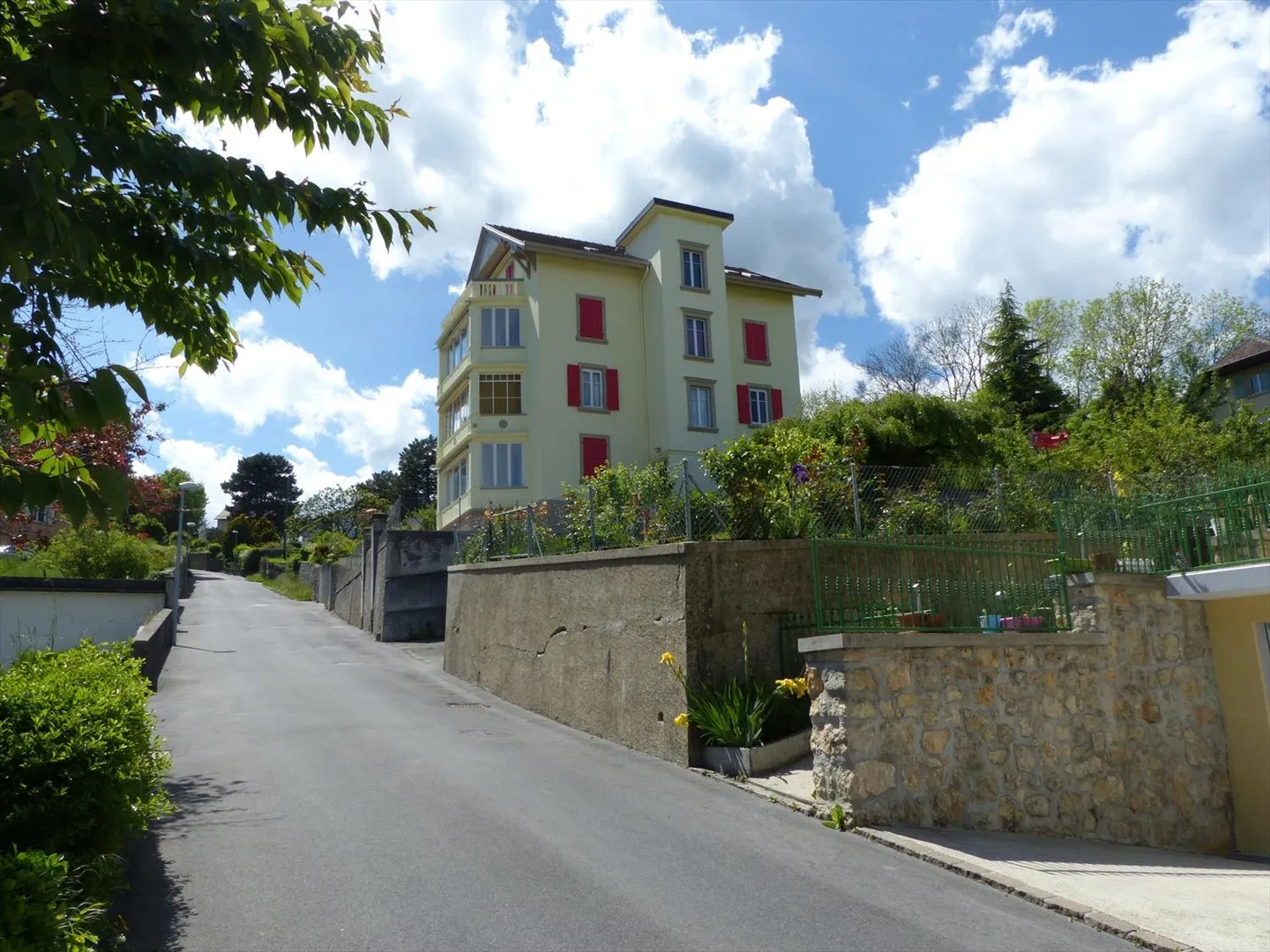 Appartamento 6.5 stanze a Orbe - Foto 1 di 6