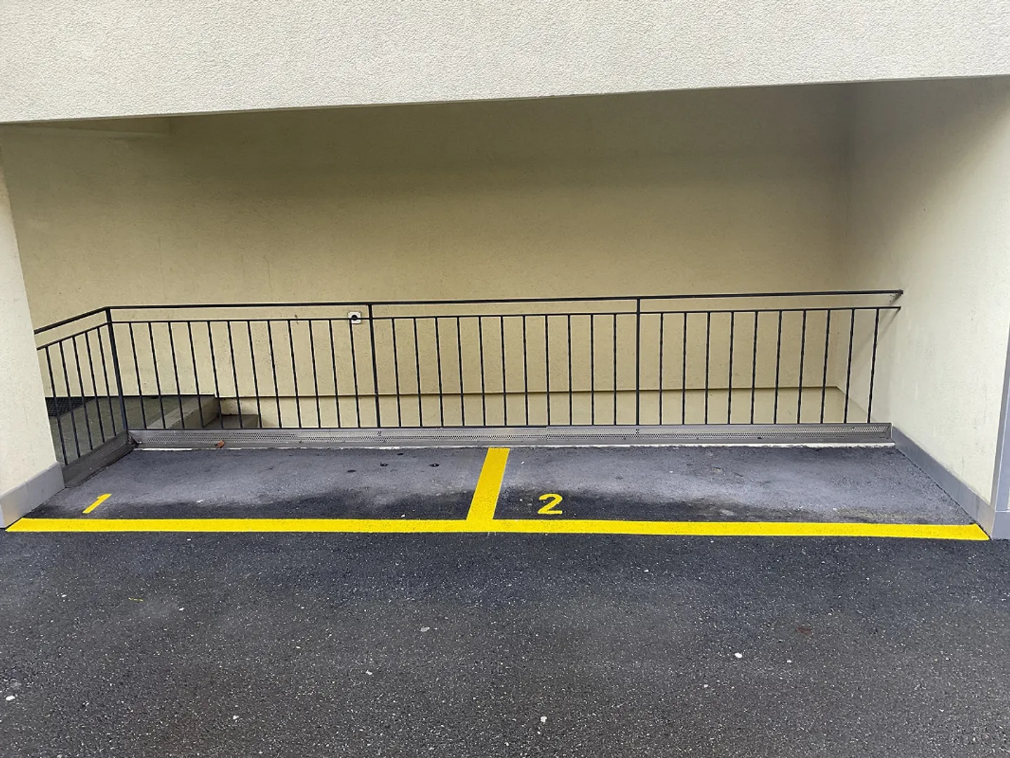 Posto moto coperto in affitto - Foto 1 di 1