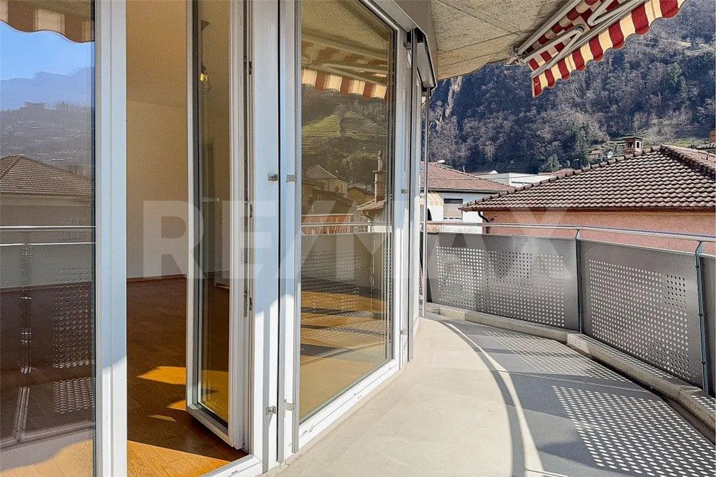 Elegante appartamento di 4.5 locali - Foto 10 di 12