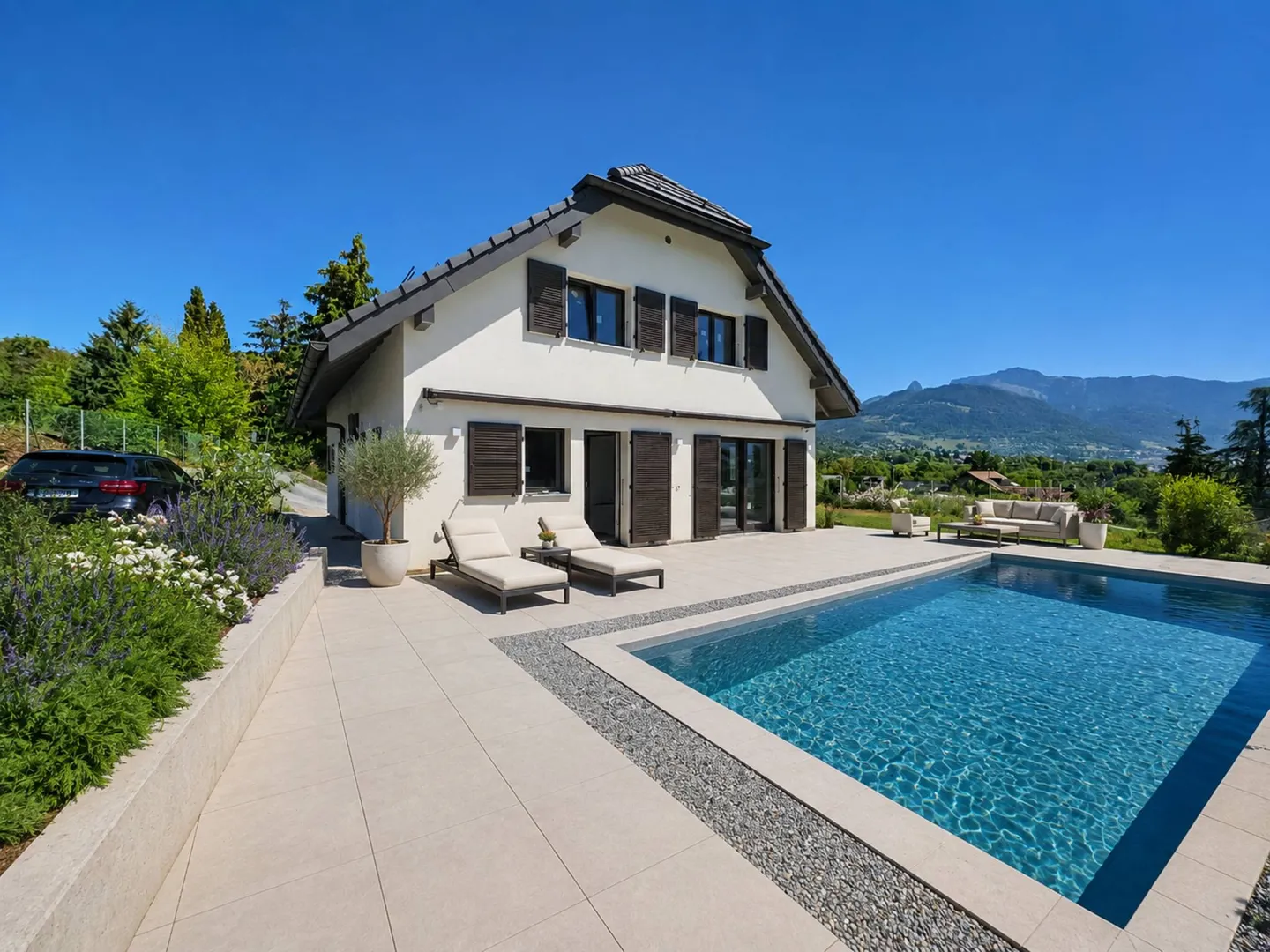Nuovo! Villa indipendente con piscina e magnifica vista sul lago - Foto 7 di 13