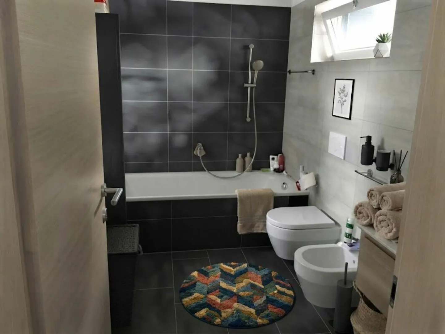 APPARTEMENT DUPLEX 2.5 PIÈCES AVEC GRAND JARDIN - Photo 5 sur 9